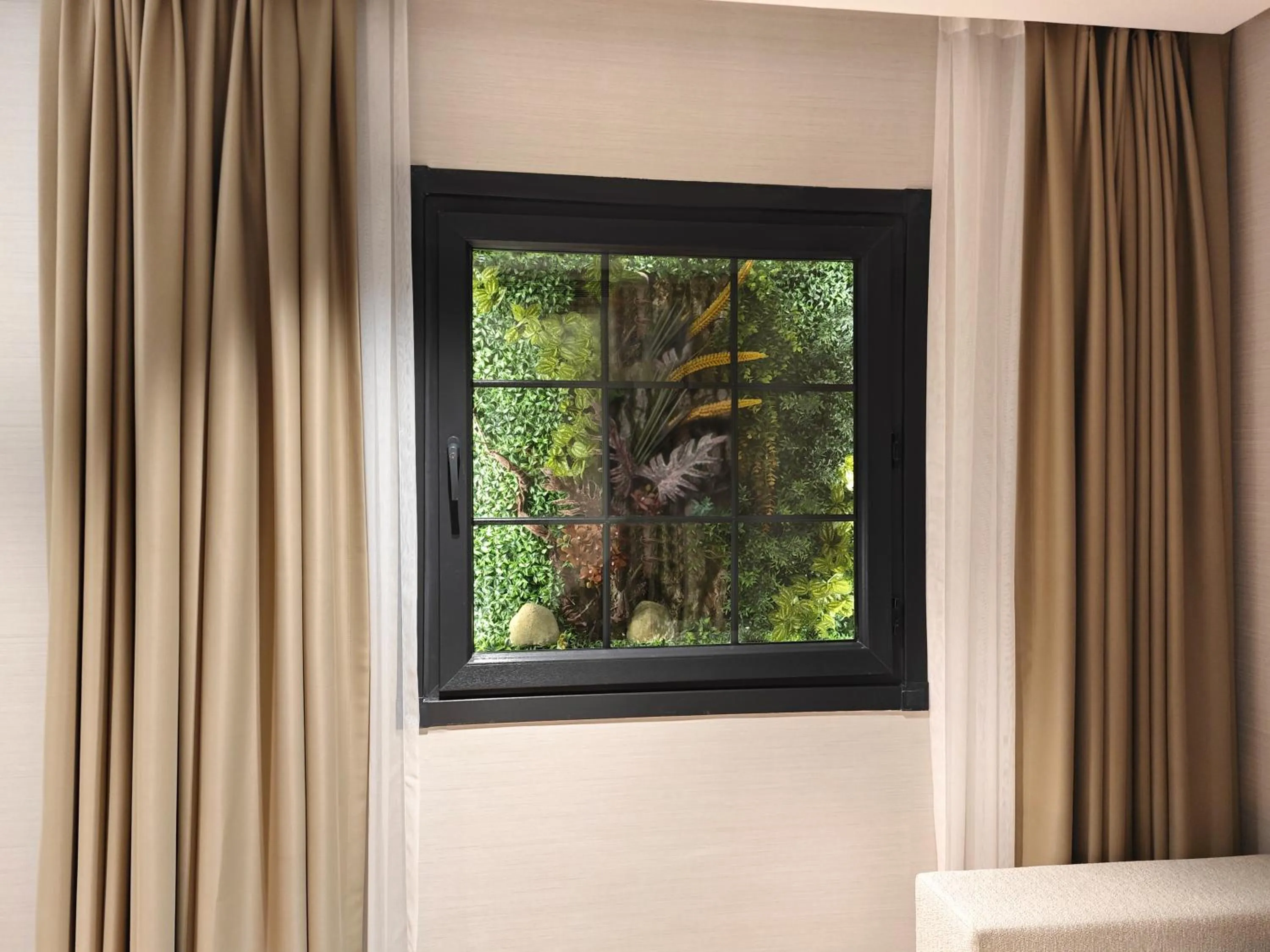 Seating area in Nish Palace Beşiktaş