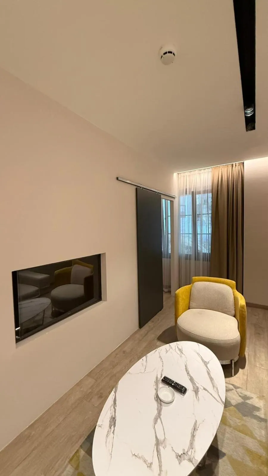 Photo of the whole room, Bed in Nish Palace Beşiktaş