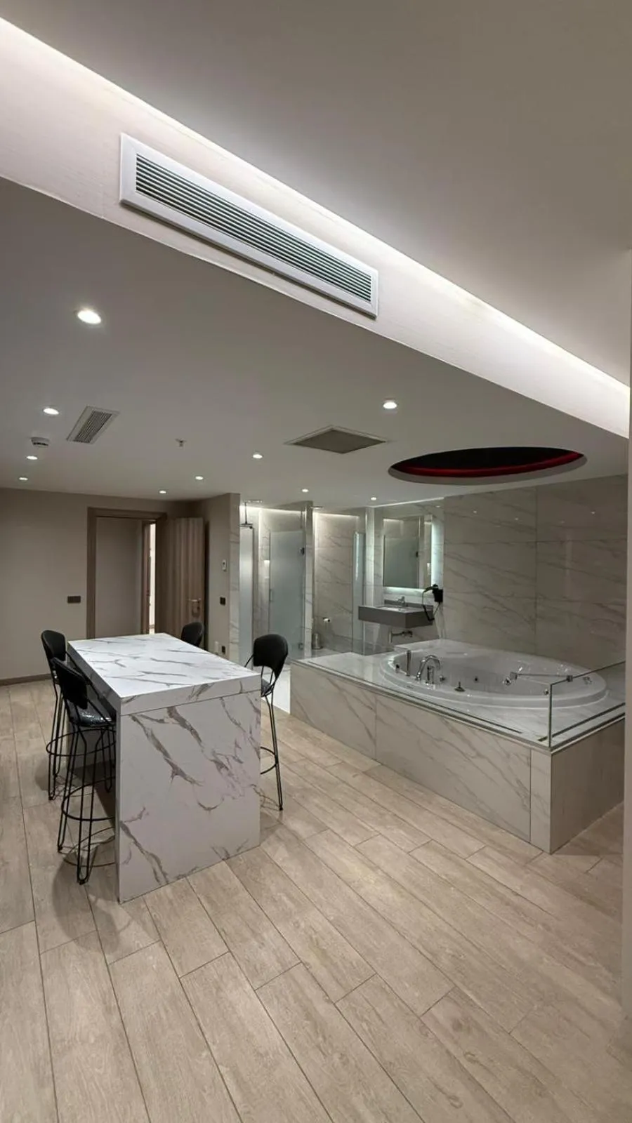 Photo of the whole room in Nish Palace Beşiktaş