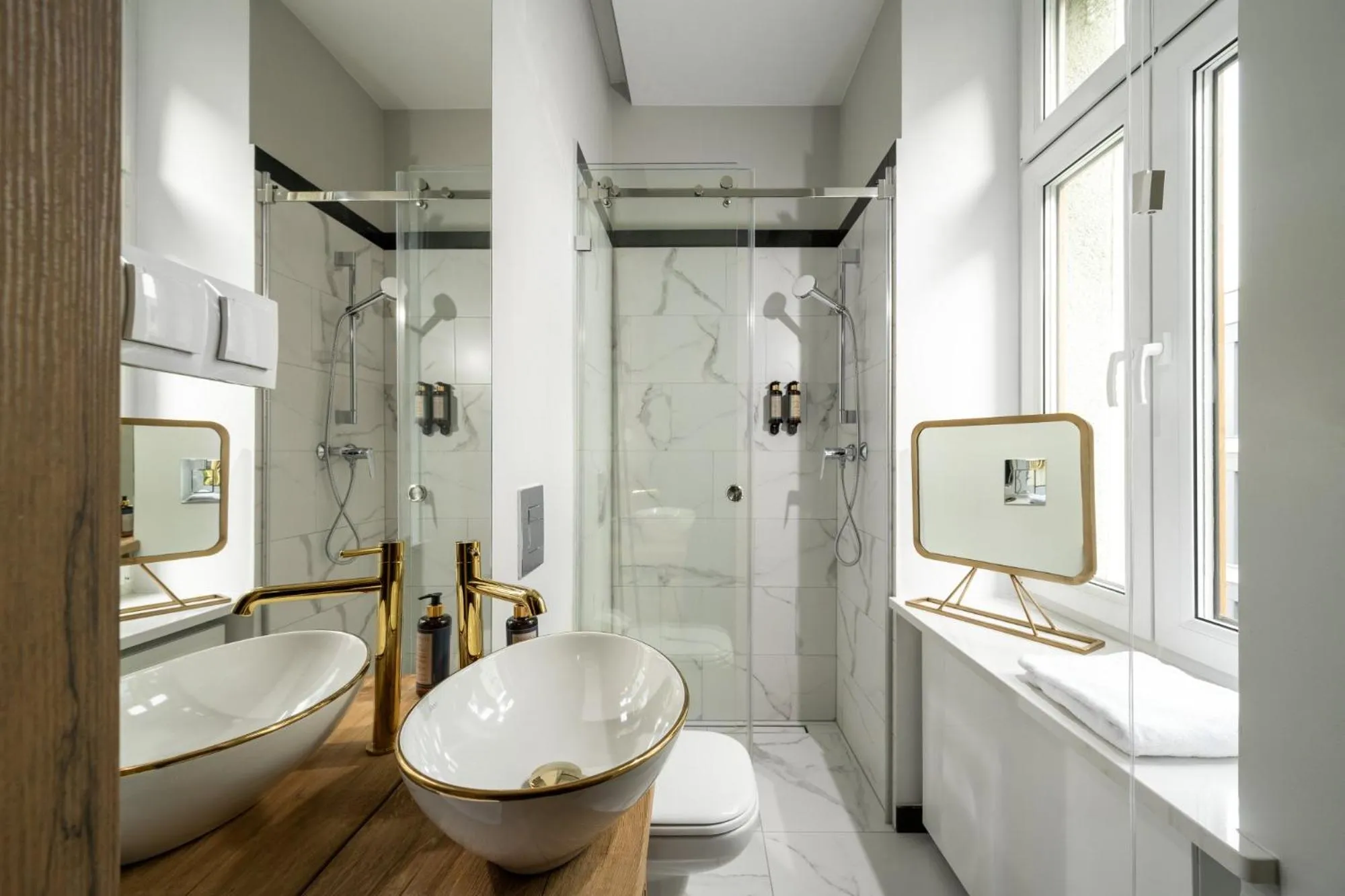 Shower in Sava Boutique Hotel