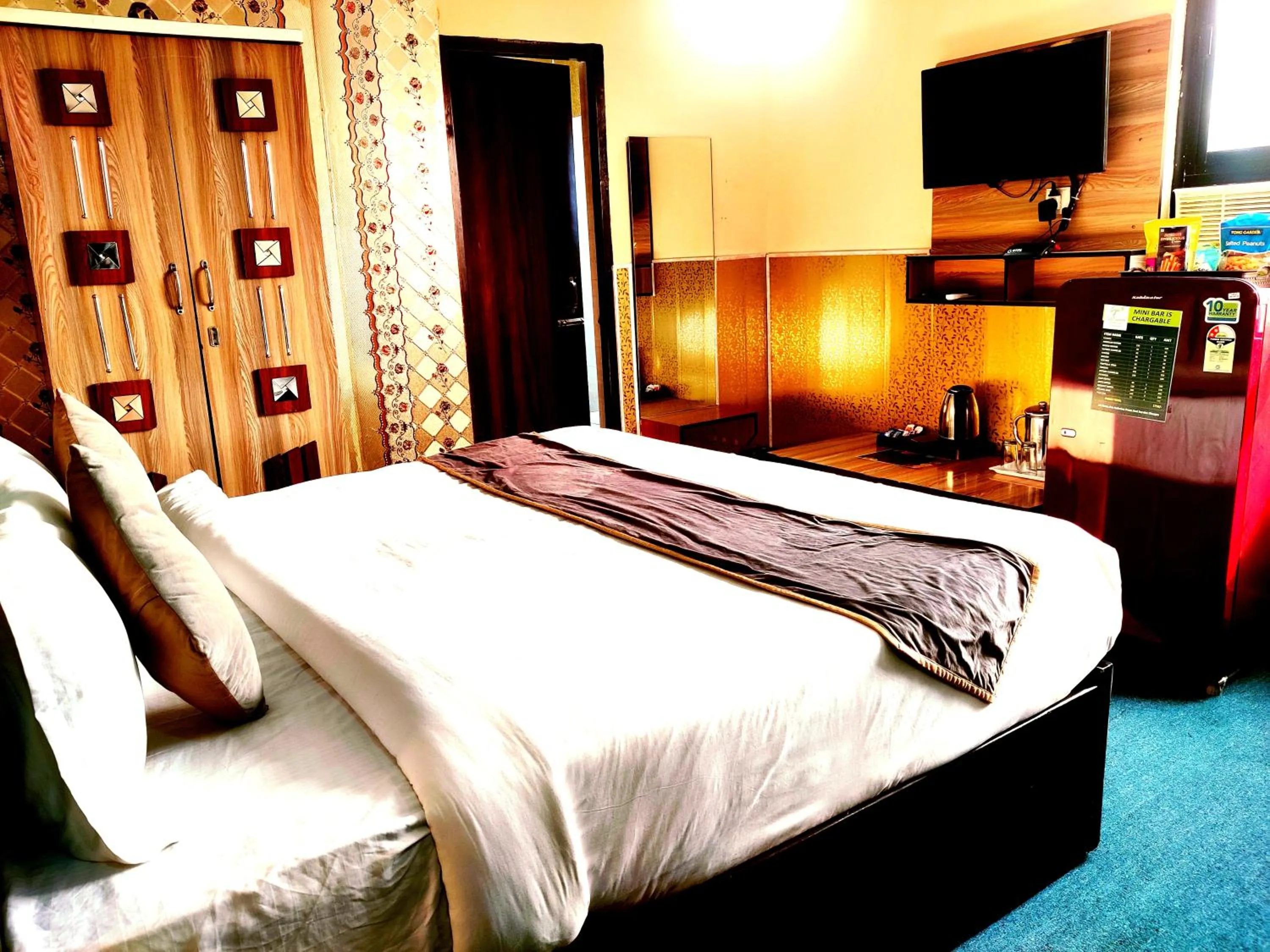 Bed in Tulsi Garden- Near Prem Mandir Vrindavan