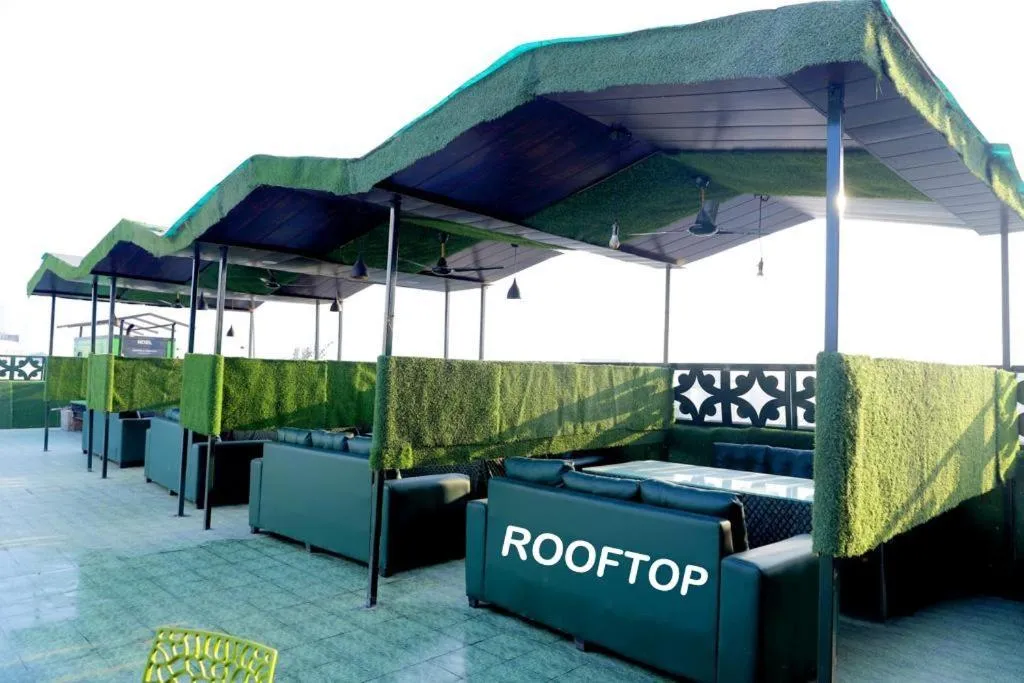 Banquet/Function facilities in Tulsi Garden- Near Prem Mandir Vrindavan