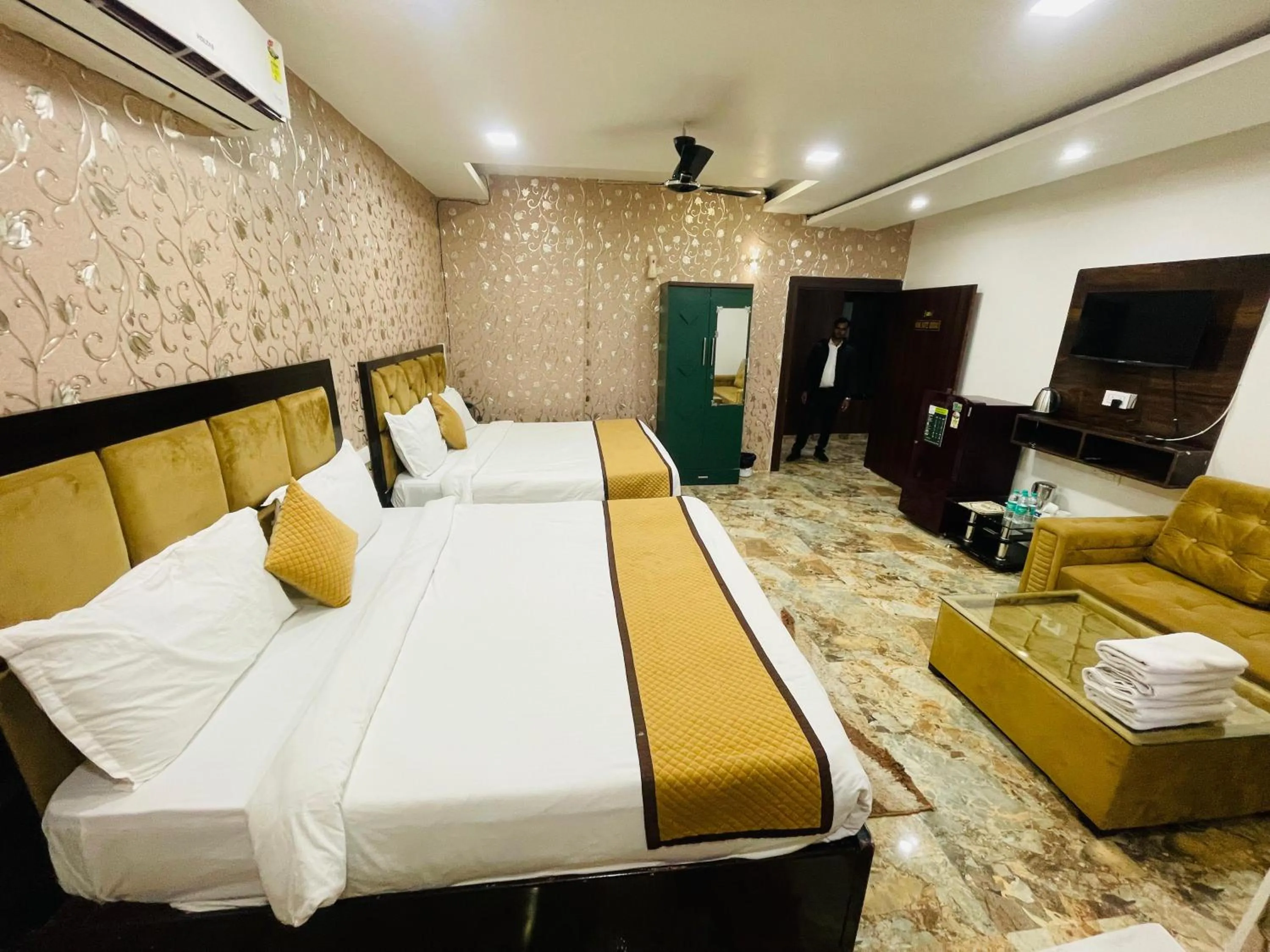 Bed in Tulsi Garden- Near Prem Mandir Vrindavan