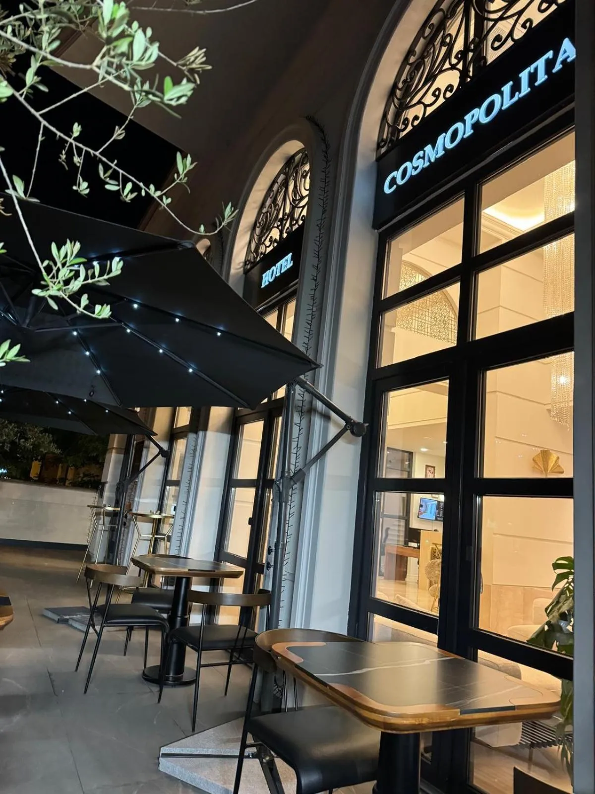 Restaurant/places to eat in Cosmopolita Boutique Hotel