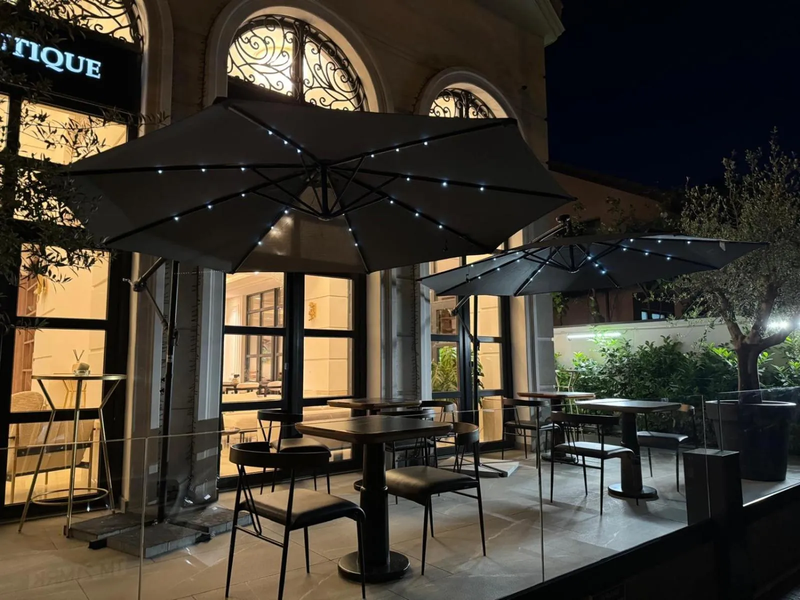 Restaurant/places to eat in Cosmopolita Boutique Hotel