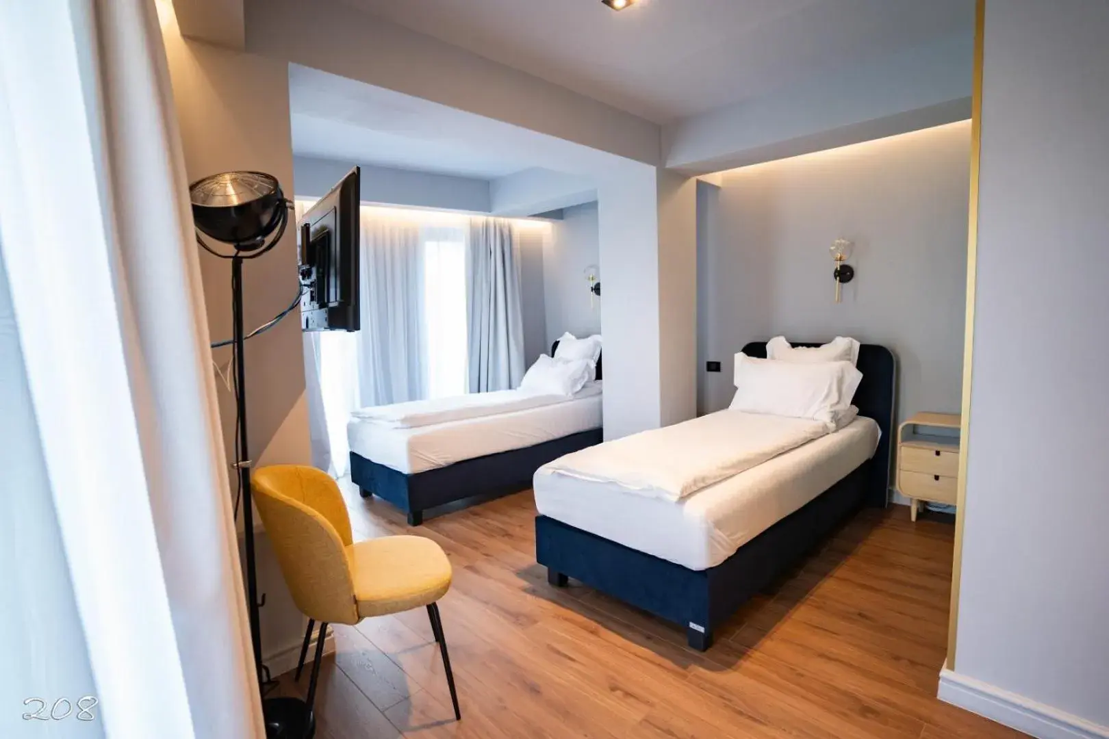 Standard Twin Room - single occupancy in Cosmopolita Boutique Hotel Standard Twin Room - single occupancy in Cosmopolita Boutique Hotel