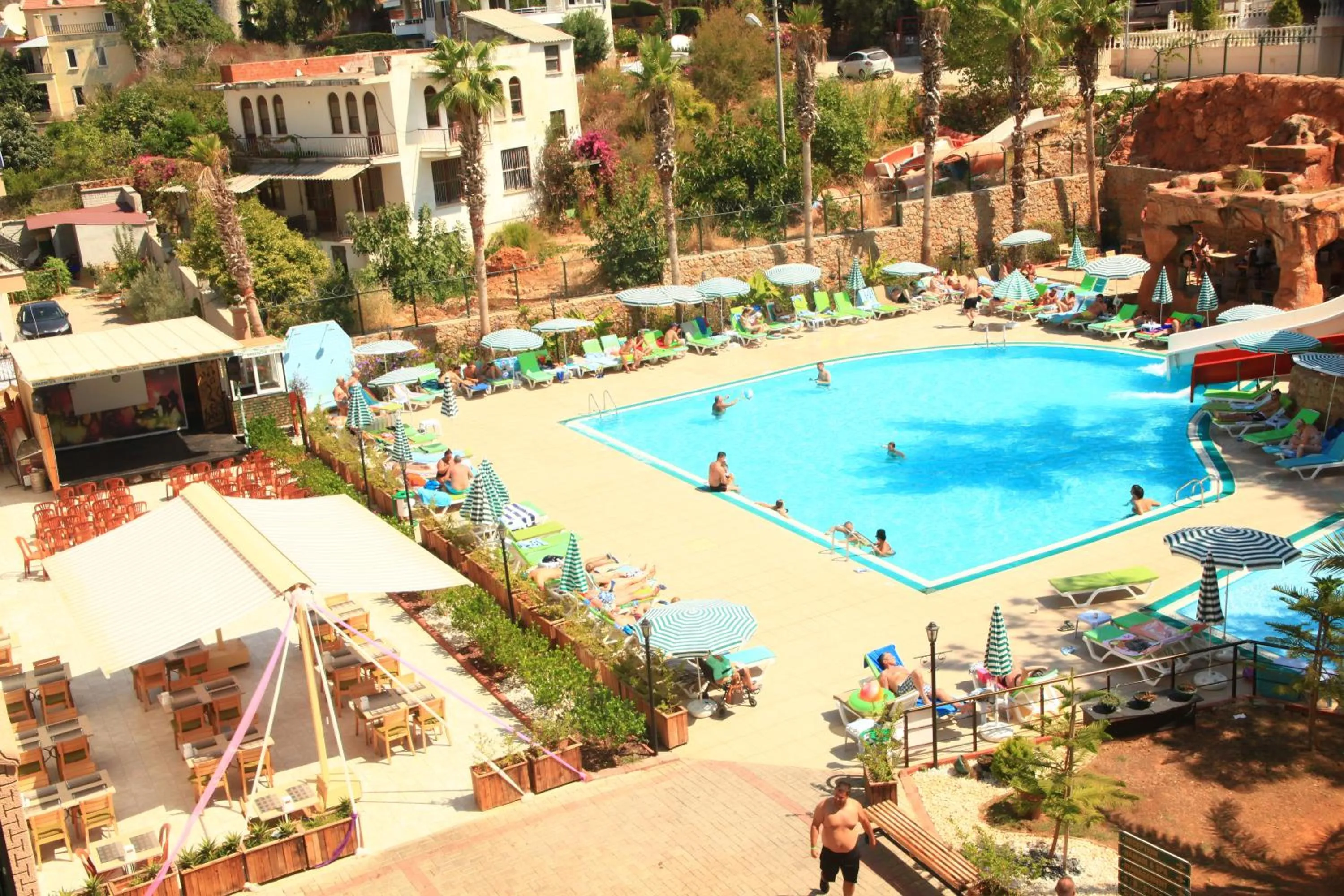 Swimming pool in Greenlife hotel