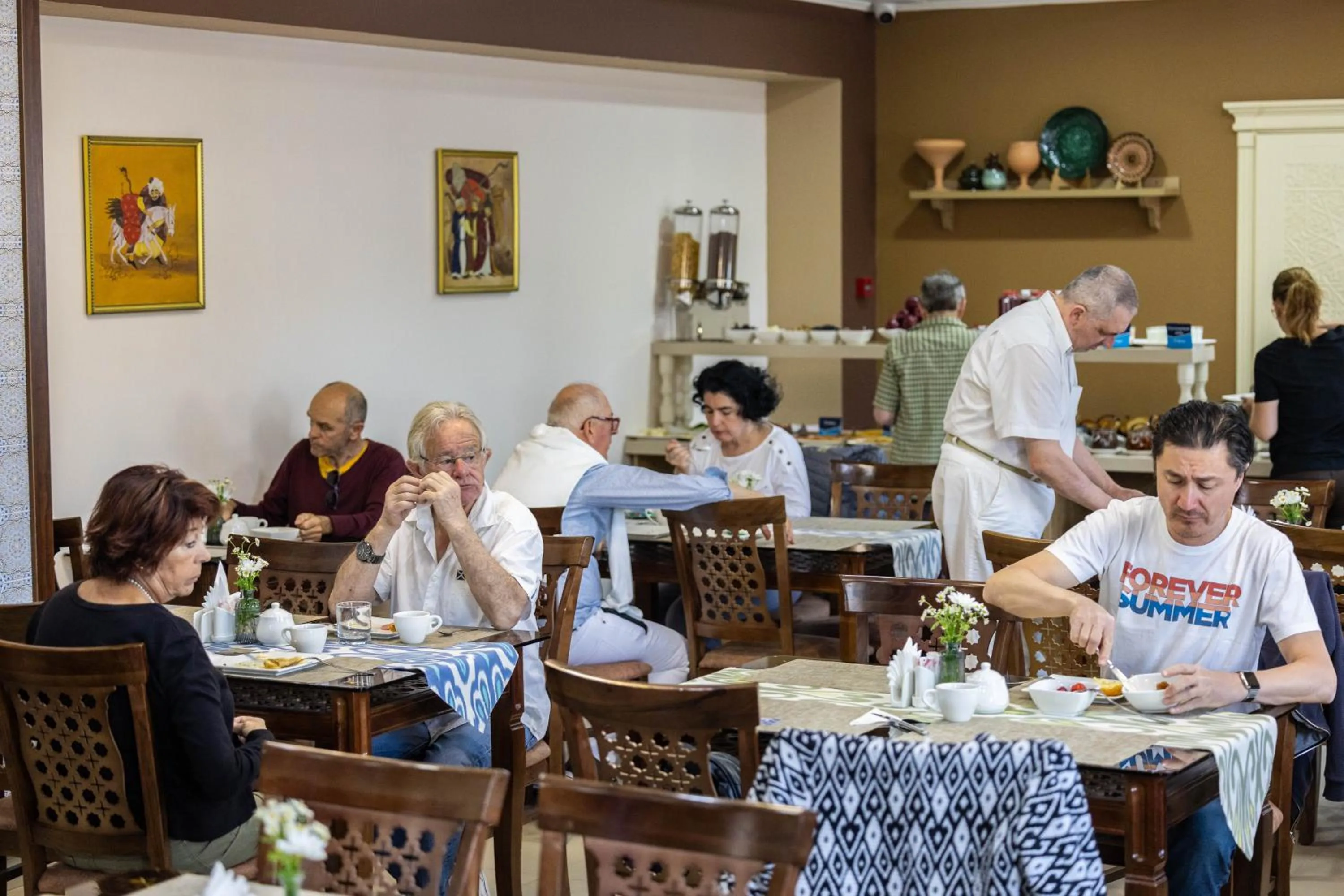 Restaurant/places to eat in Khan Hotel Samarkand