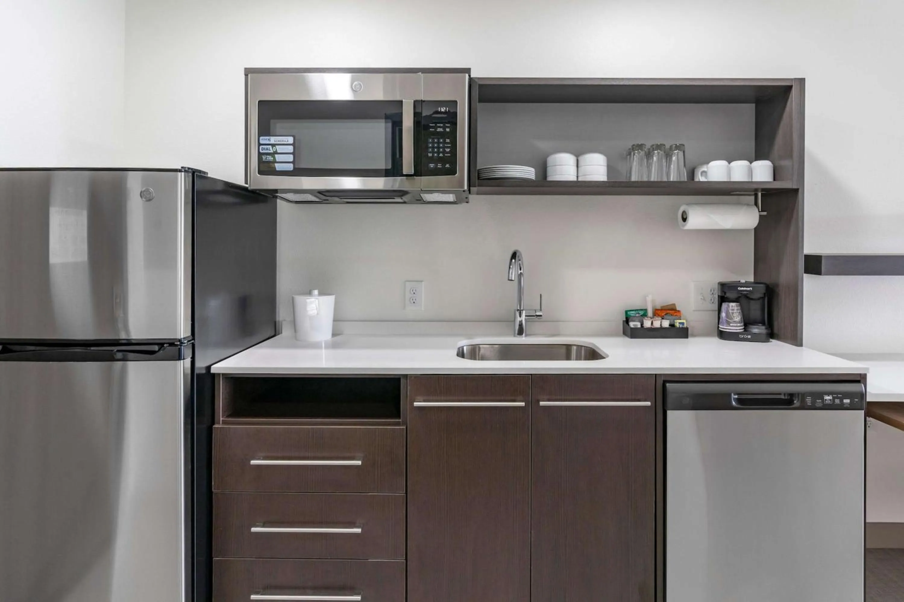 Kitchen or kitchenette in Home2 Suites Lexington Keeneland Airport, Ky