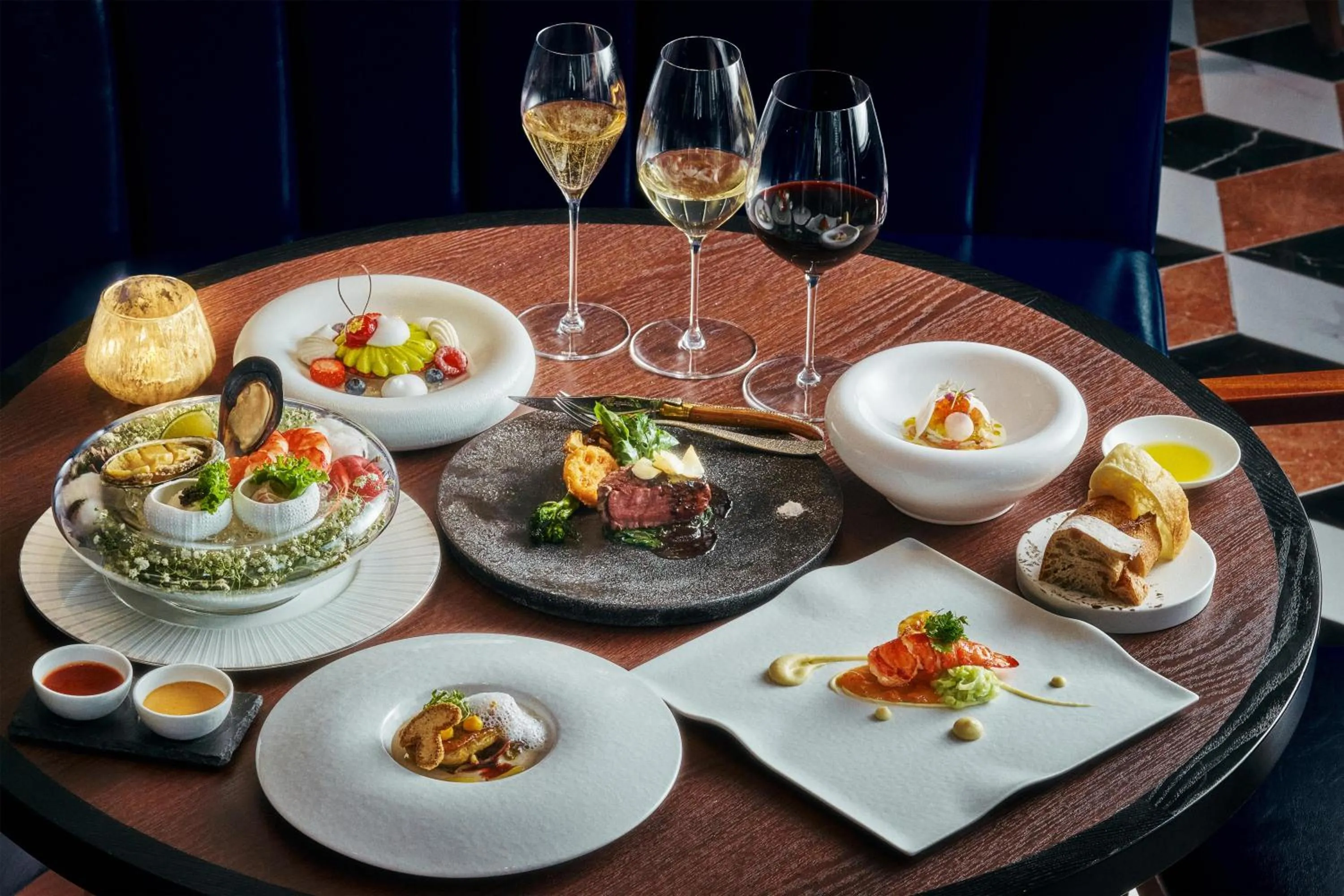 Dining area in Hilton Yokohama