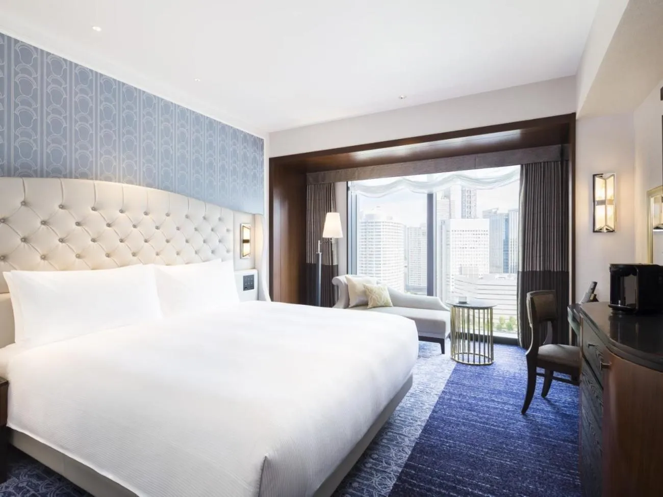 City view, Bed in Hilton Yokohama