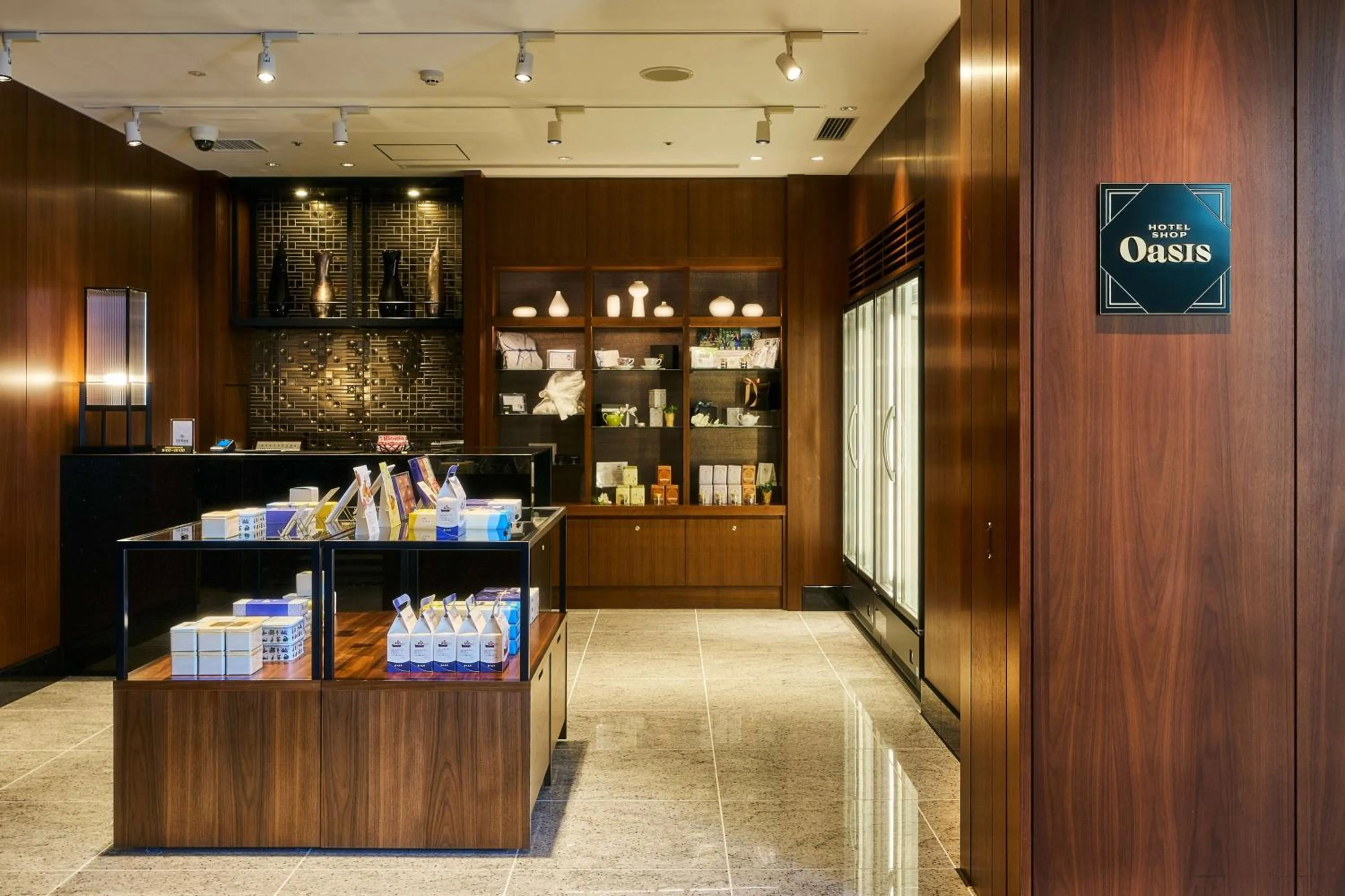 On-site shops in Hilton Yokohama