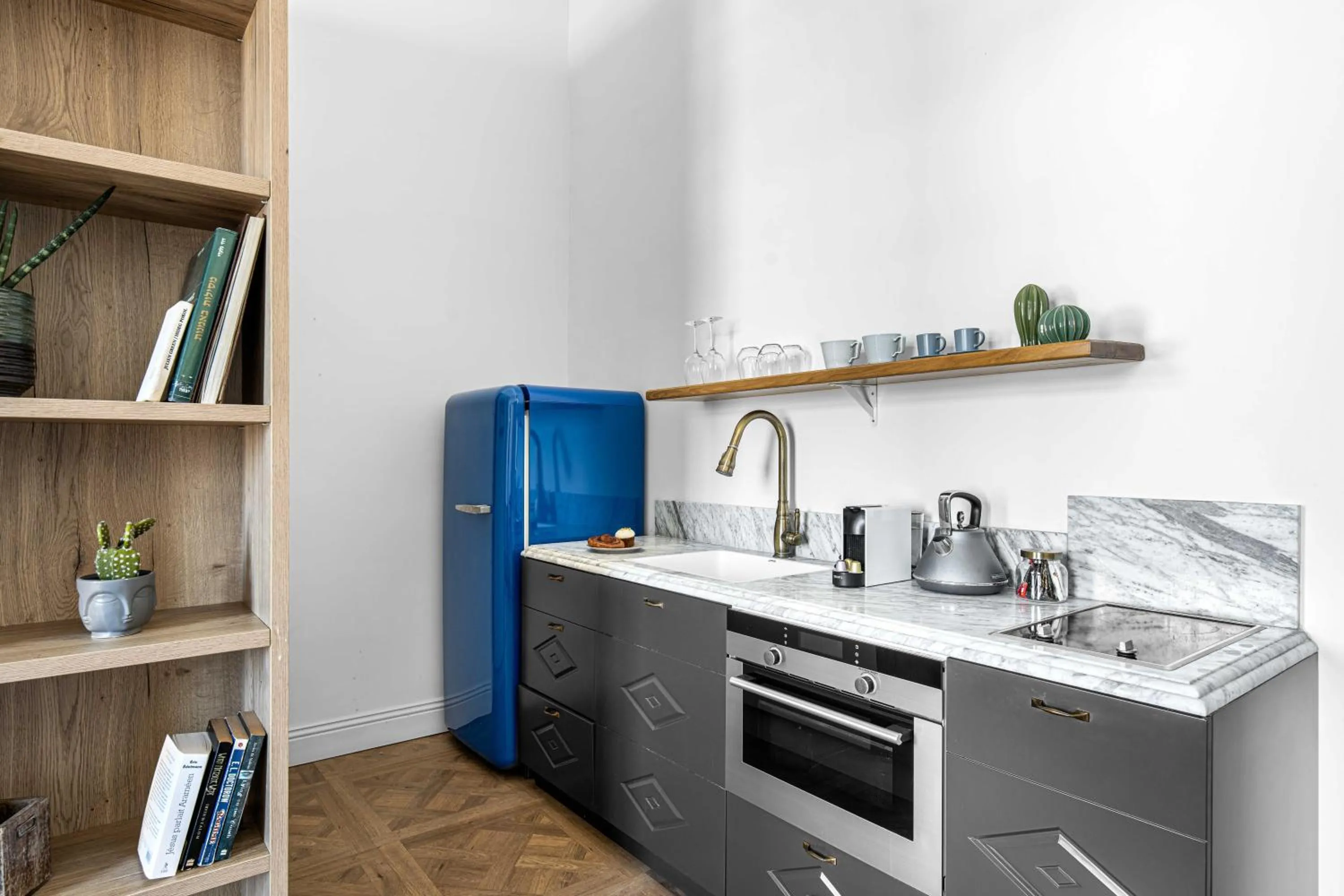 Kubler's House - By Beach Apartments TLV