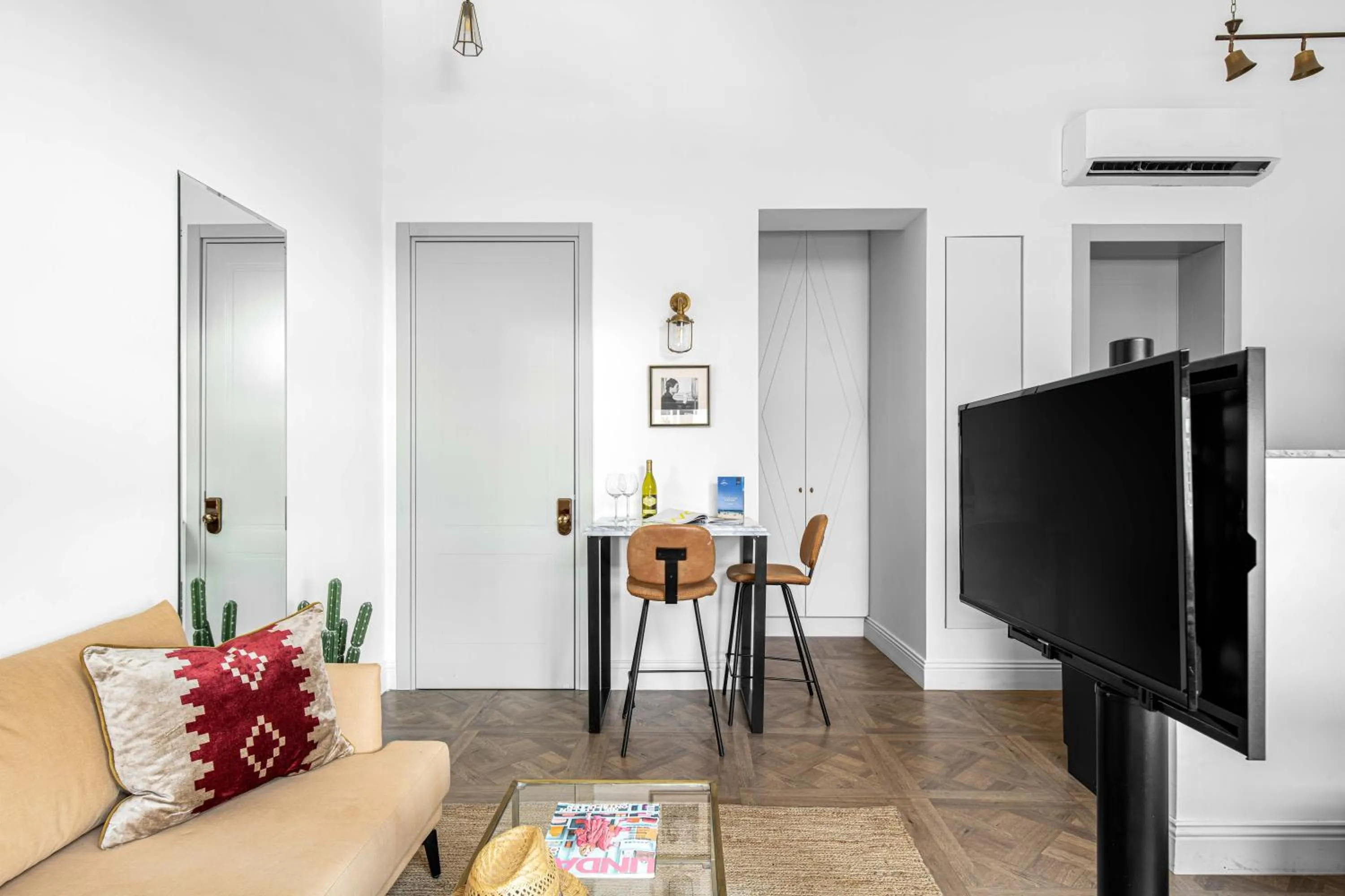 Kubler's House - By Beach Apartments TLV