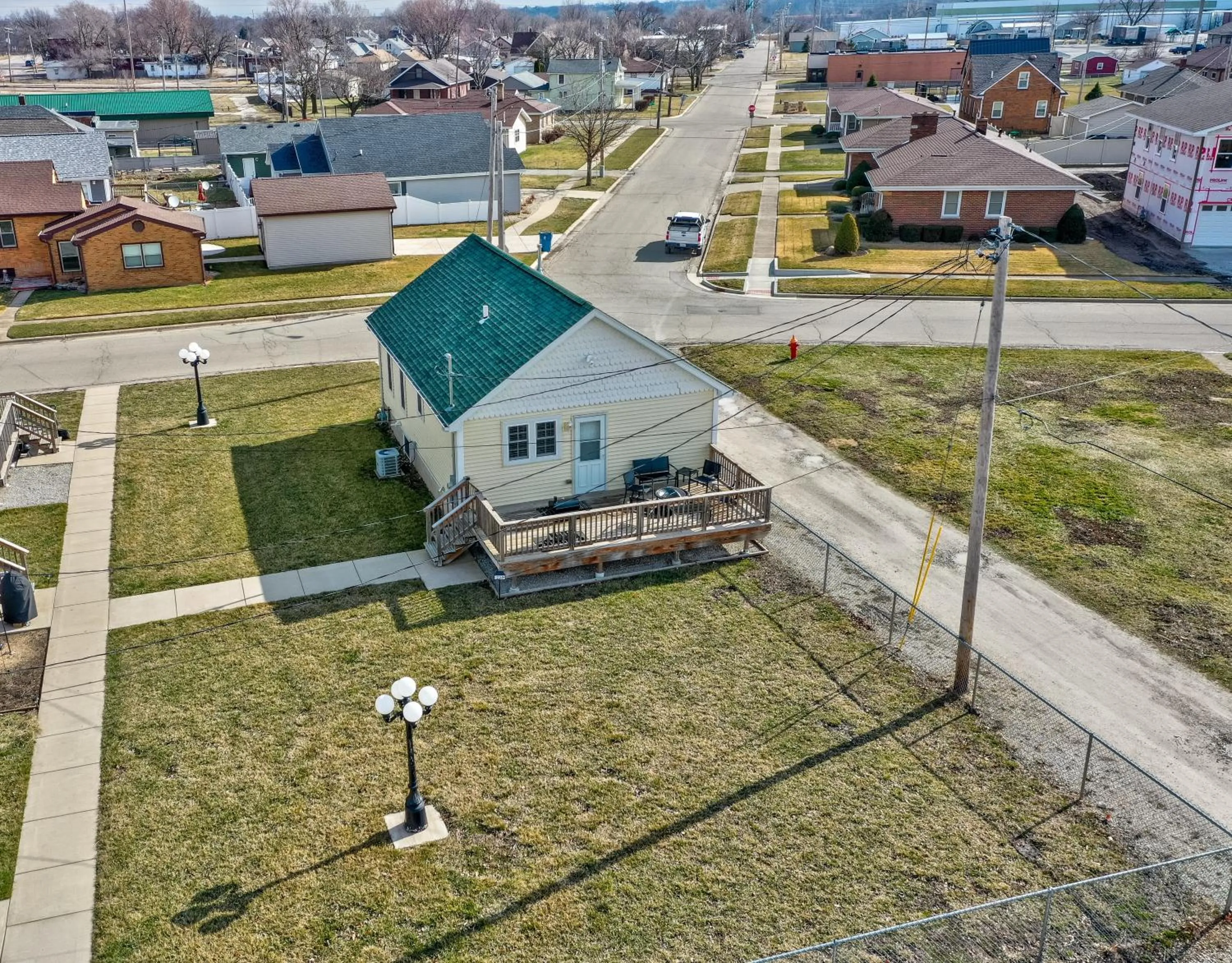 Property building in Starved Rock & Ottawa Retreat Amazing Getaway Home