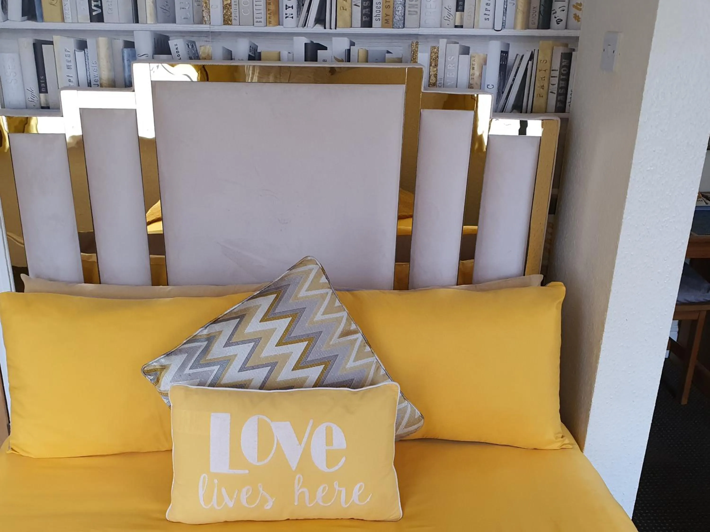 Bed in Windsor House Hotel