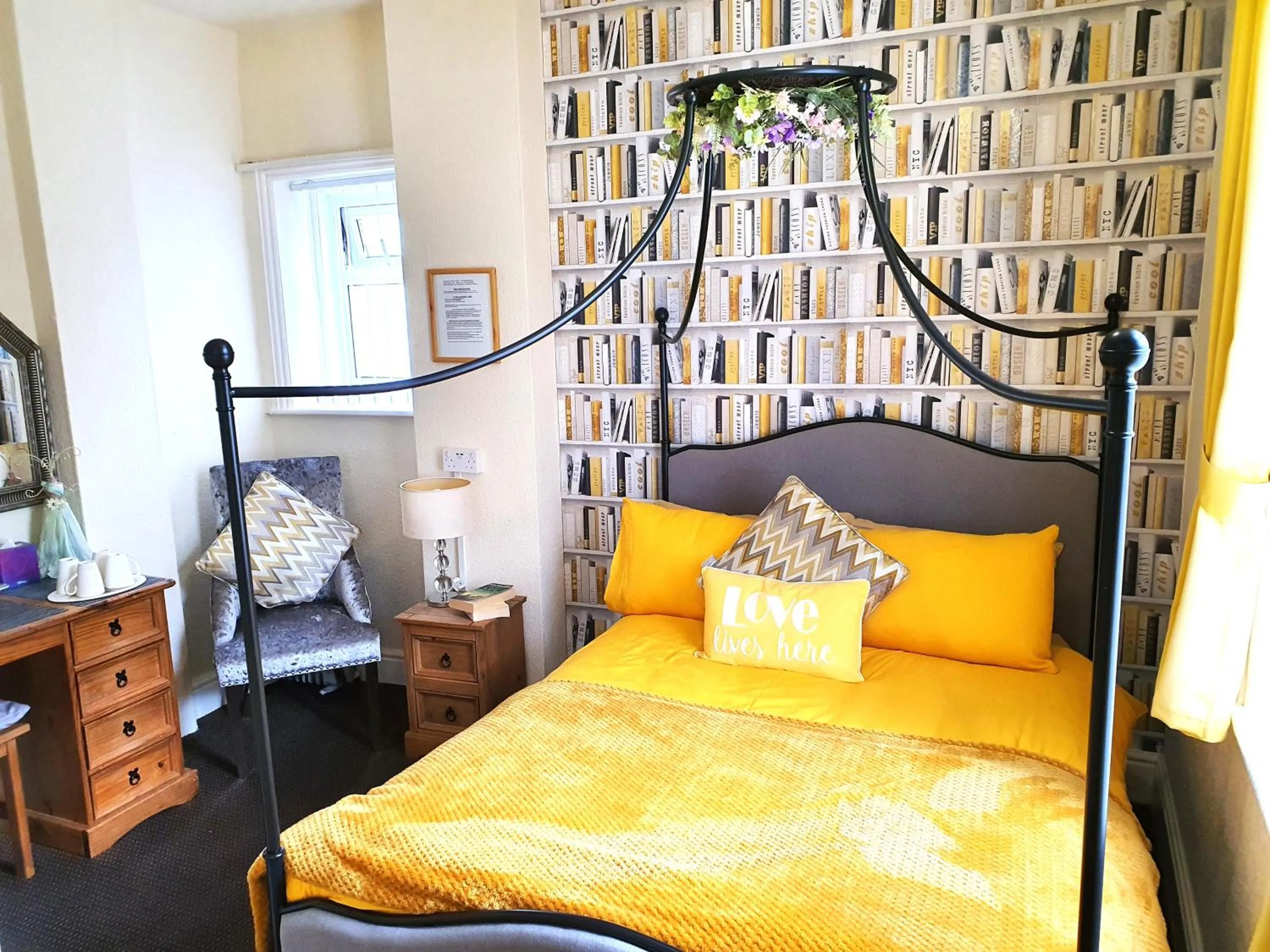 Bed in Windsor House Hotel