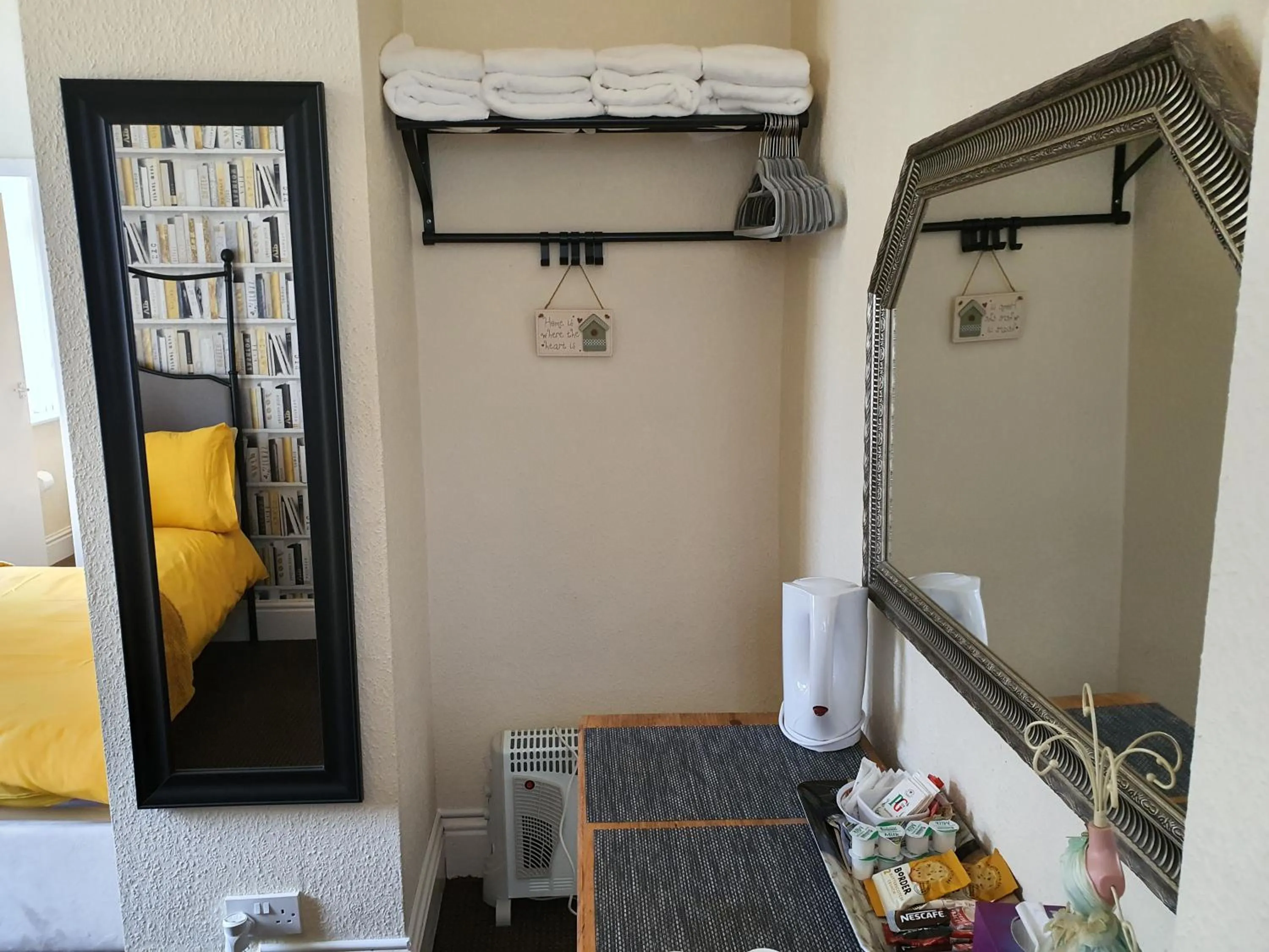 Bedroom in Windsor House Hotel