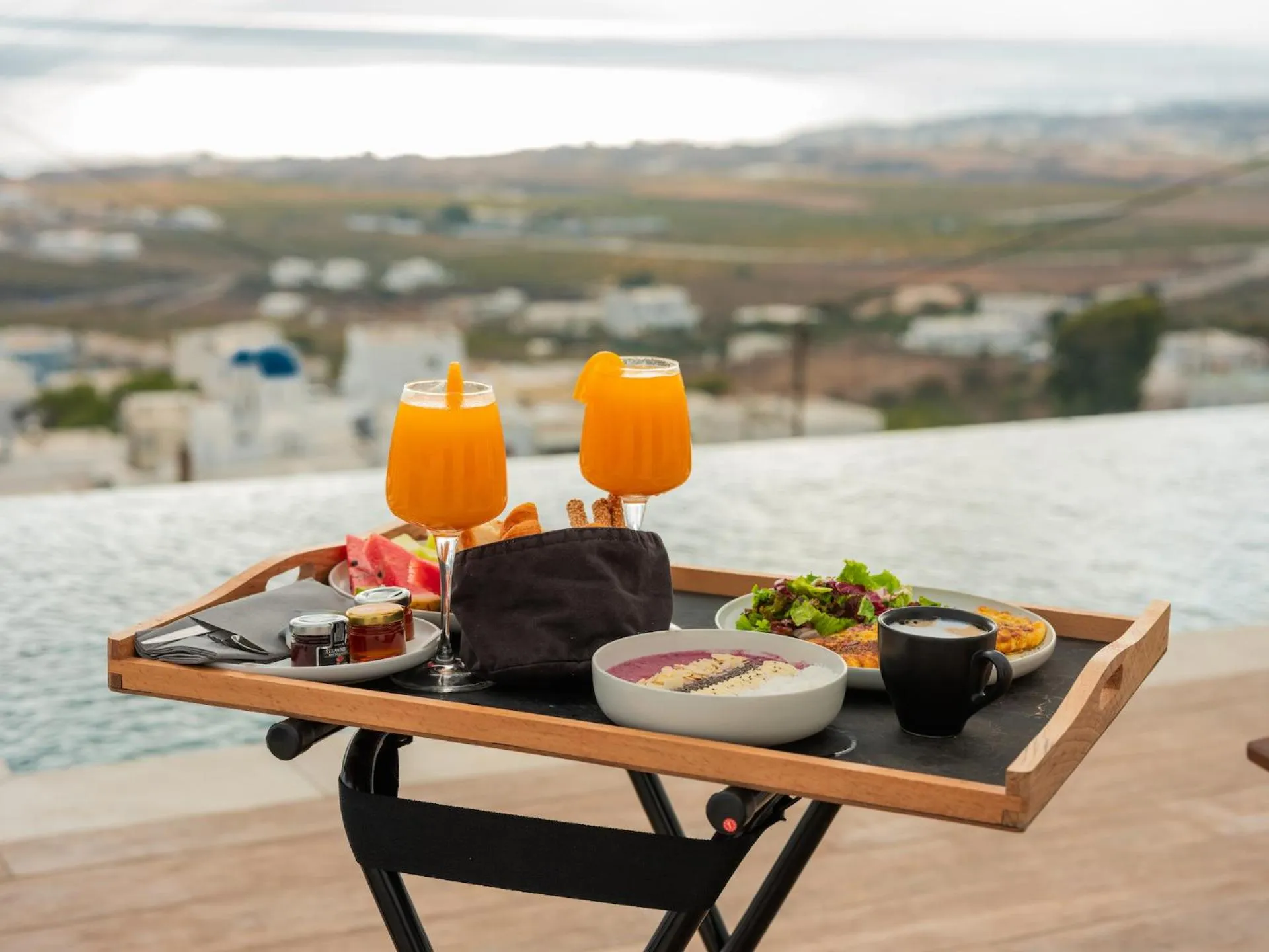 Restaurant/places to eat in Venus Sunrise Suites & Villas