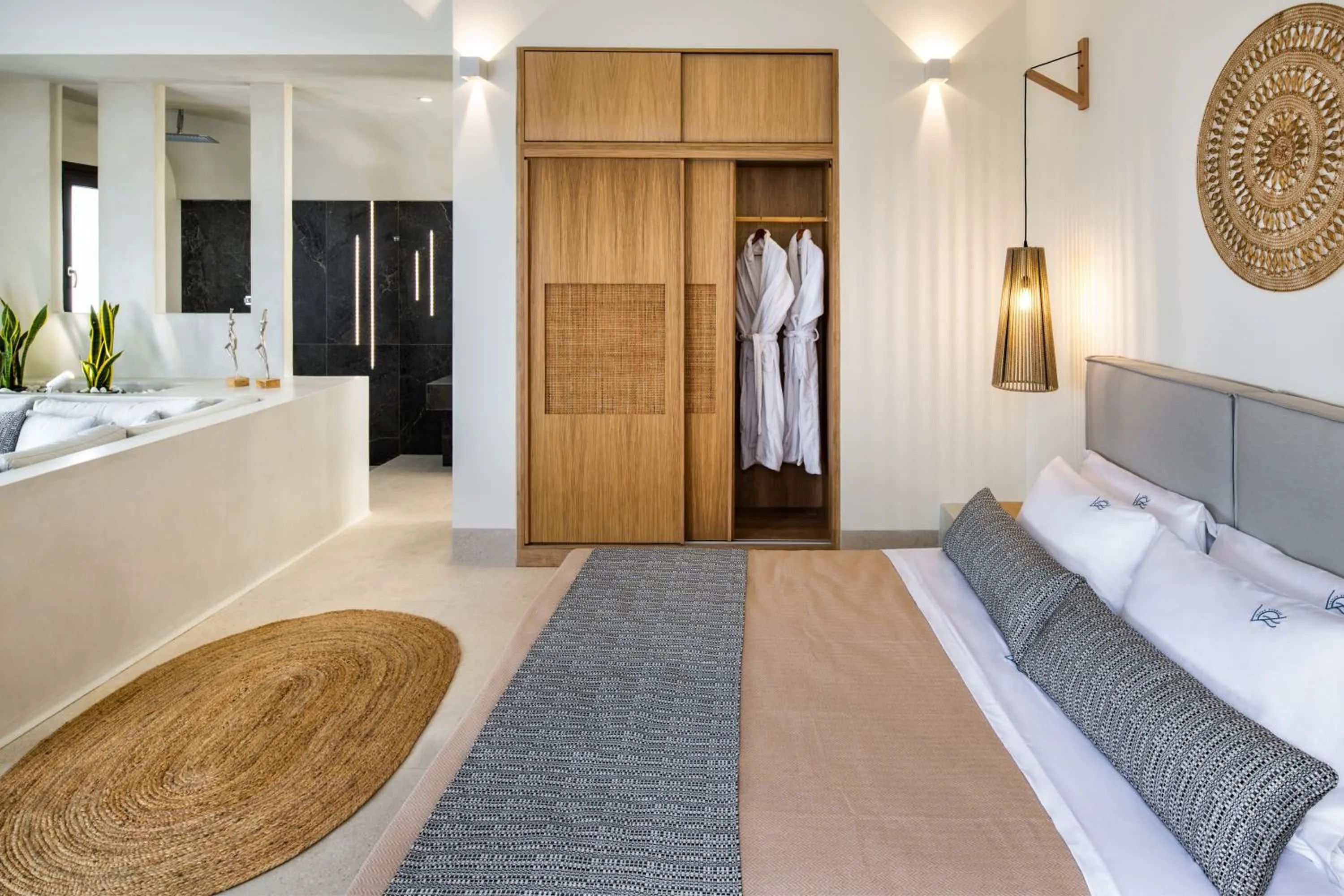 Bedroom, Bed in Venus Sunrise Suites & Villas