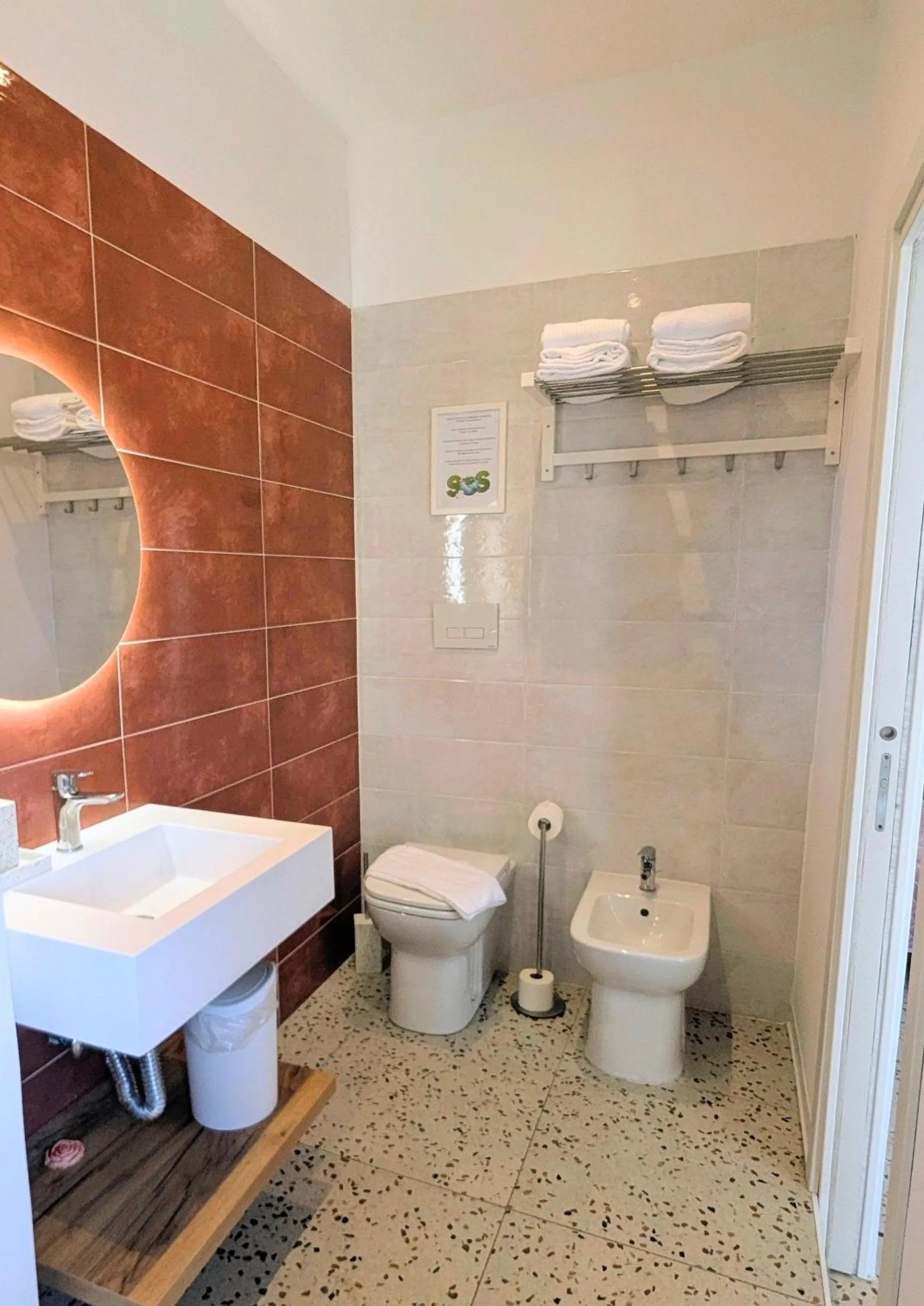 Shower in ART FLAT MUNICIPIO