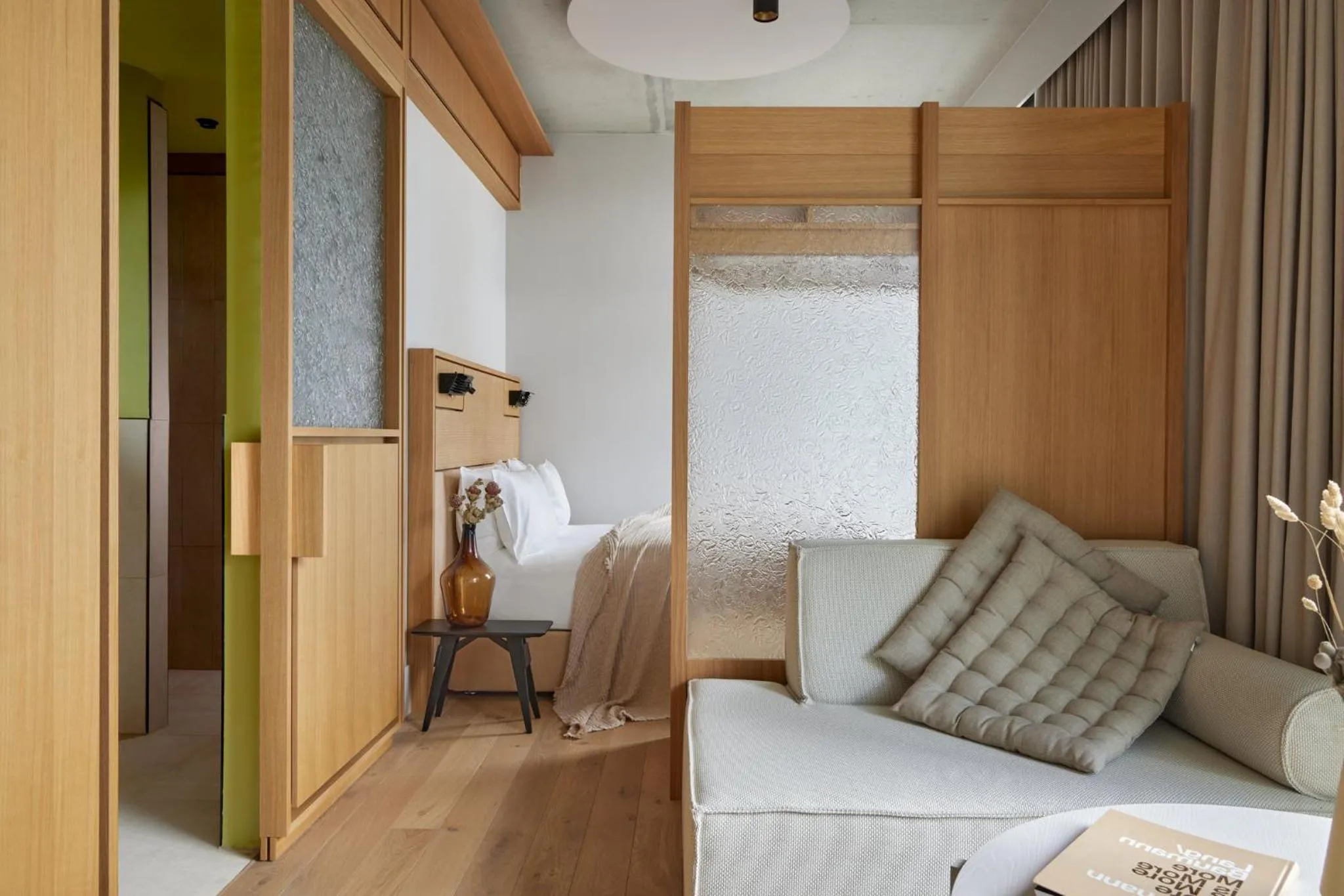 Property building in Locke at East Side Gallery