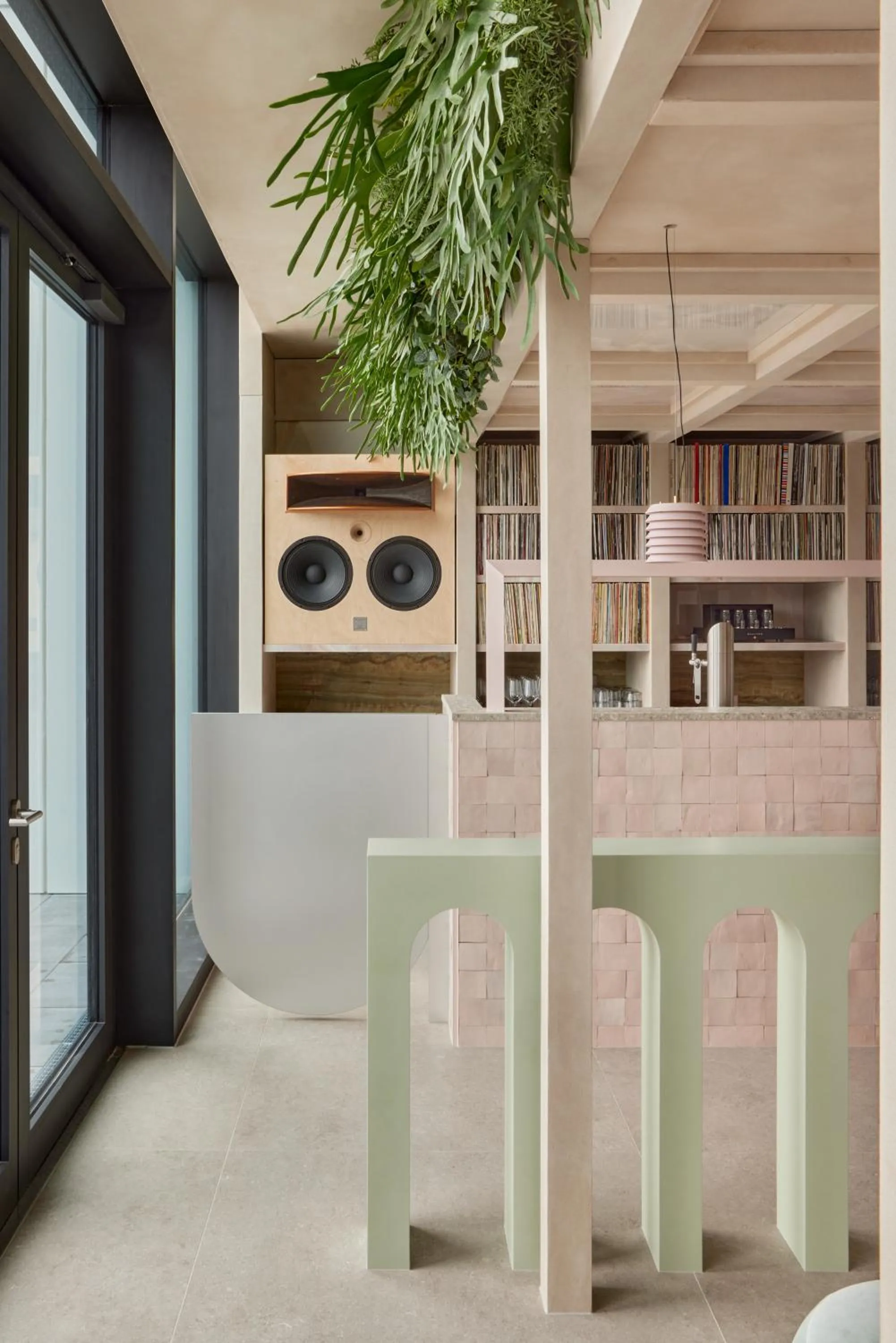 Lobby or reception in Locke at East Side Gallery