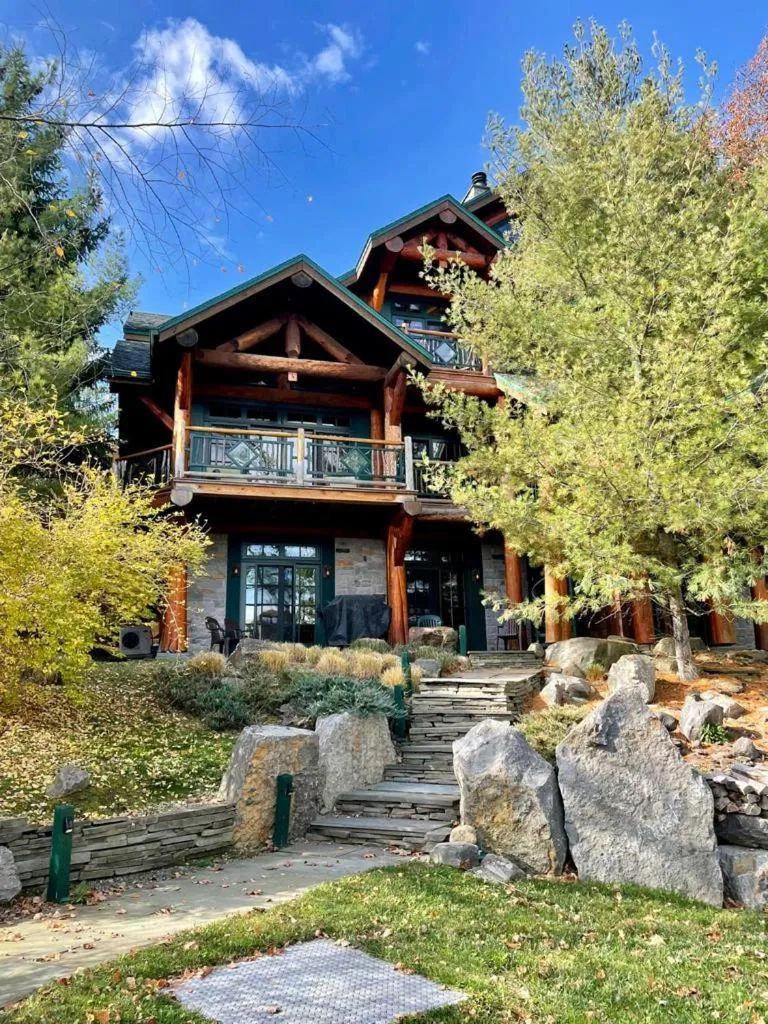 Cayuga Lodge South