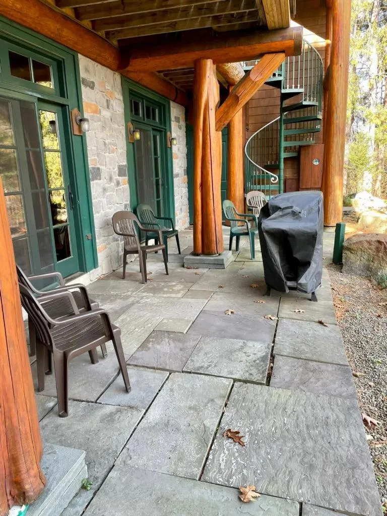 Cayuga Lodge South