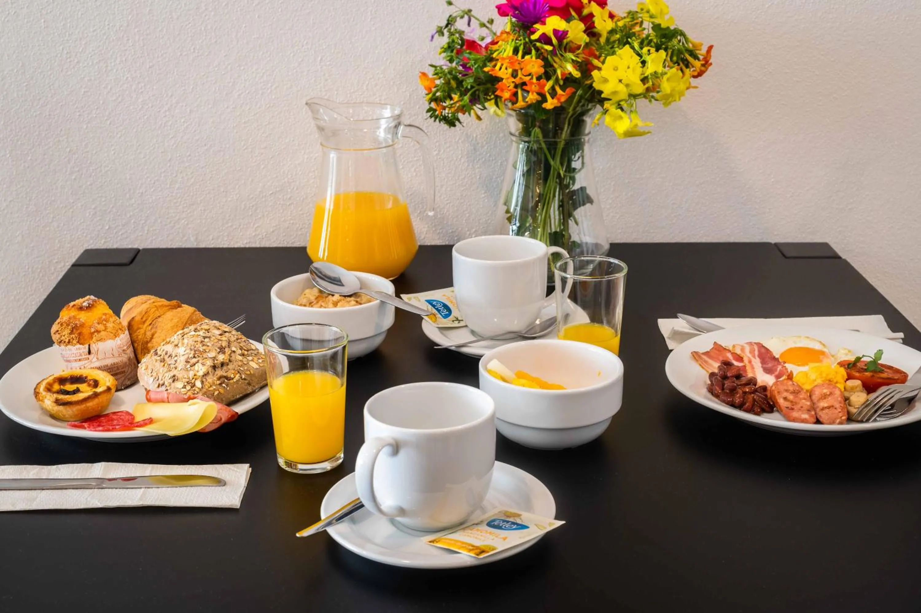 Food in Emeralds Albufeira by DK Stays