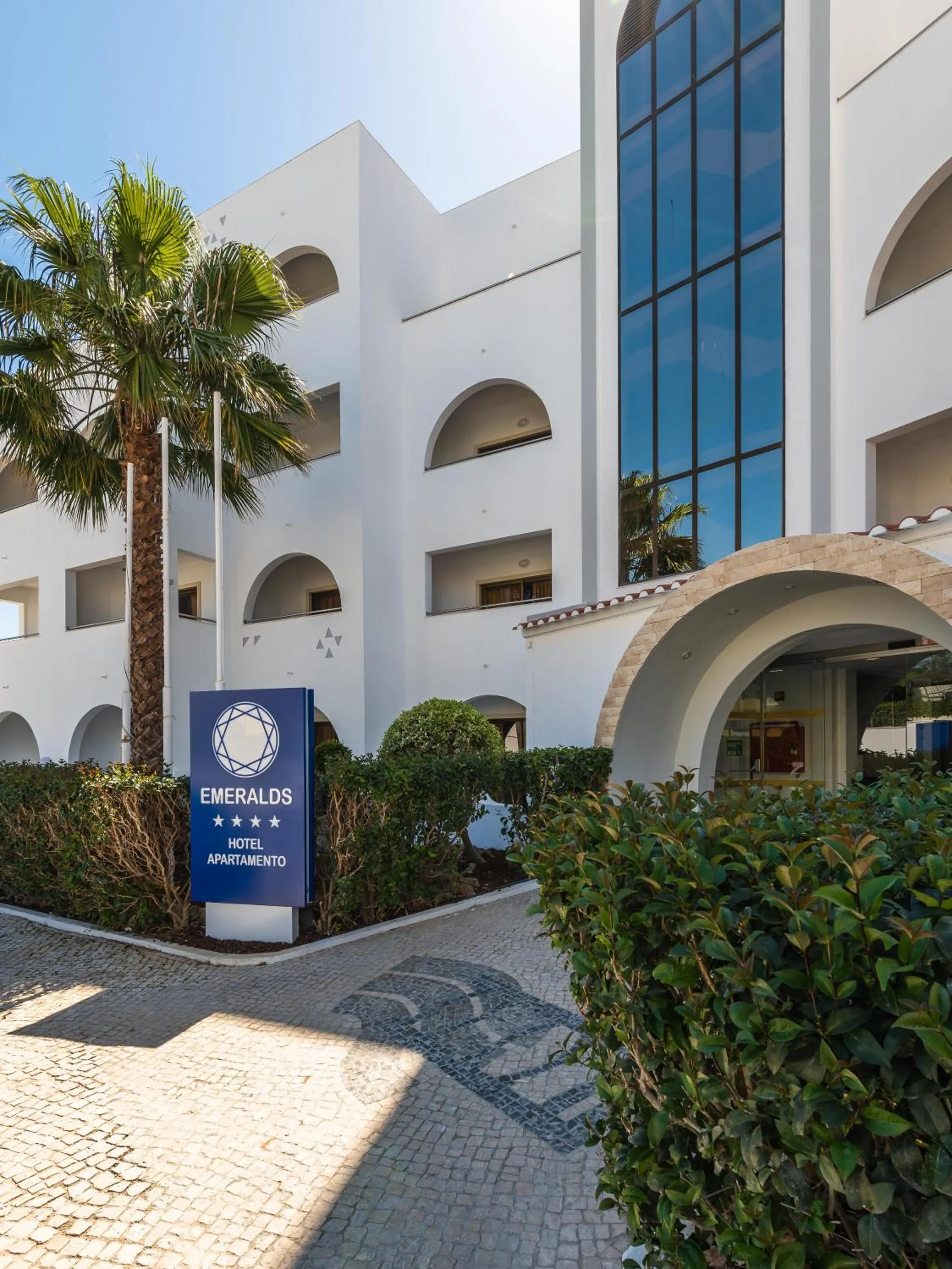 Property building in Emeralds Albufeira by DK Stays