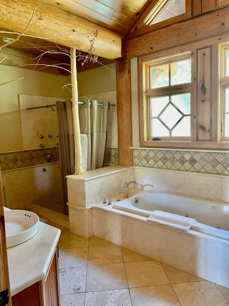 Oneida Lodge North