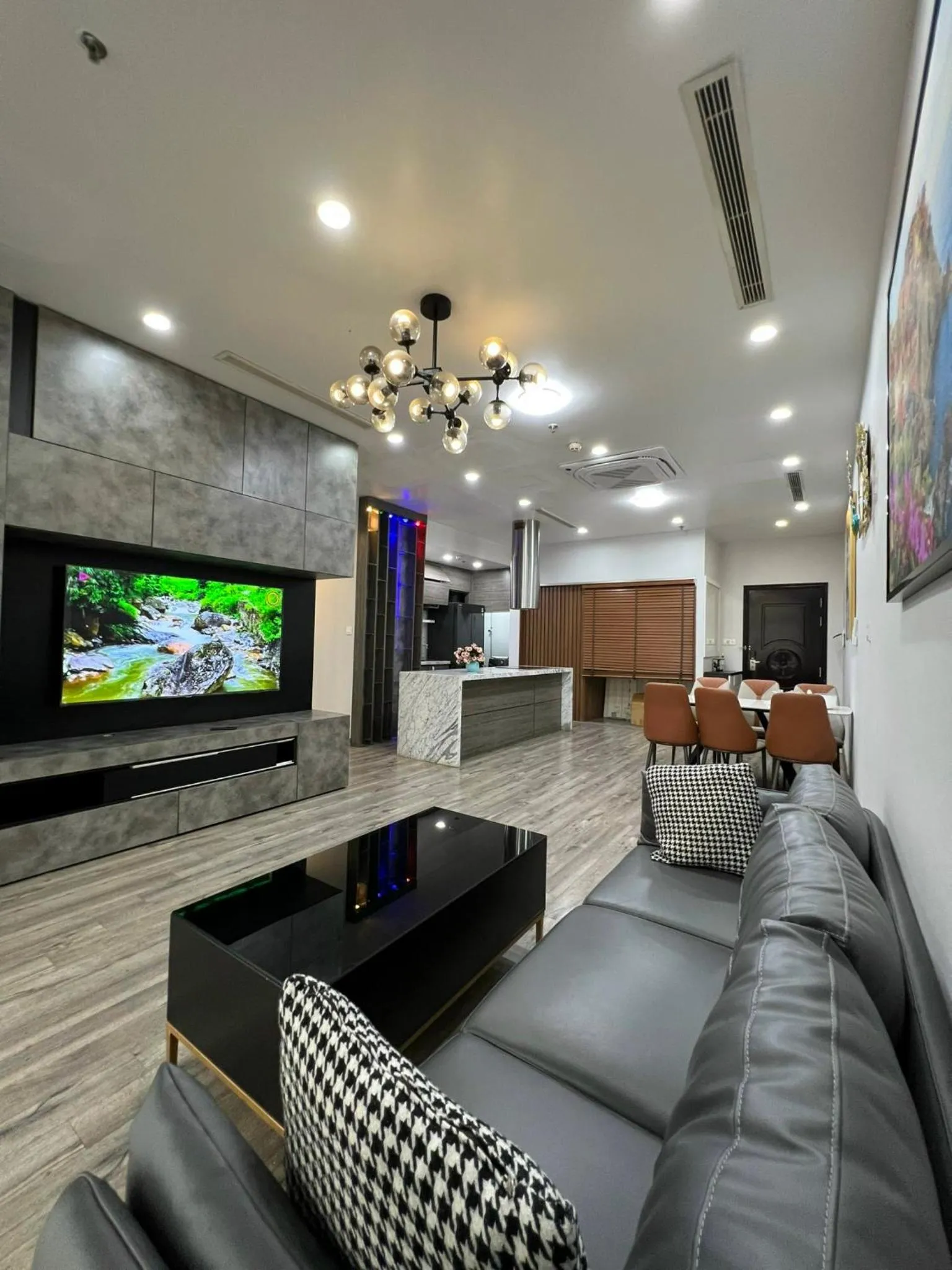 Vincom Mega Mall Royal City 72A Nguyễn Trãi Thanh Xuân Hà Nội