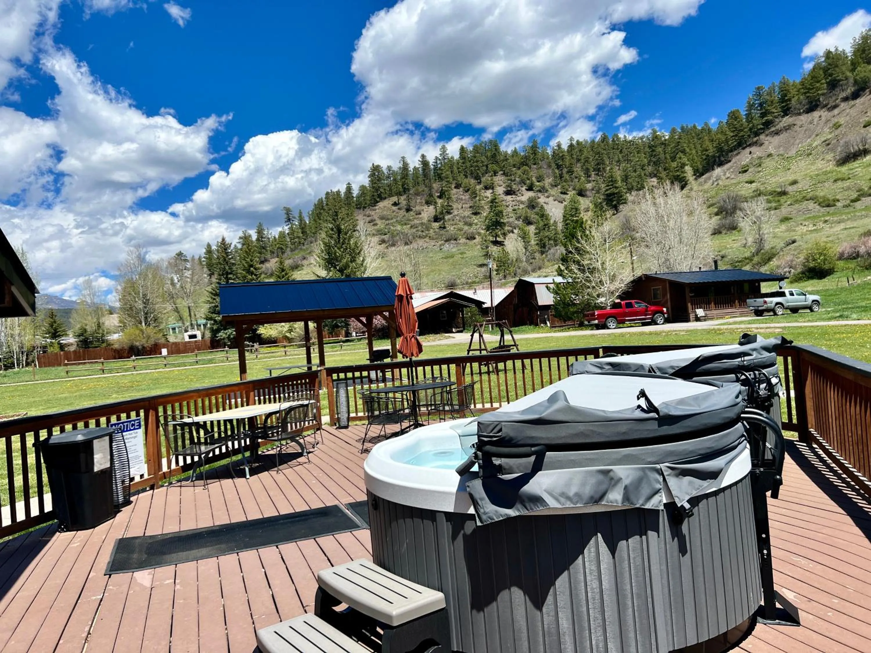 Hot Tub in High Creek Lodge and Cabins