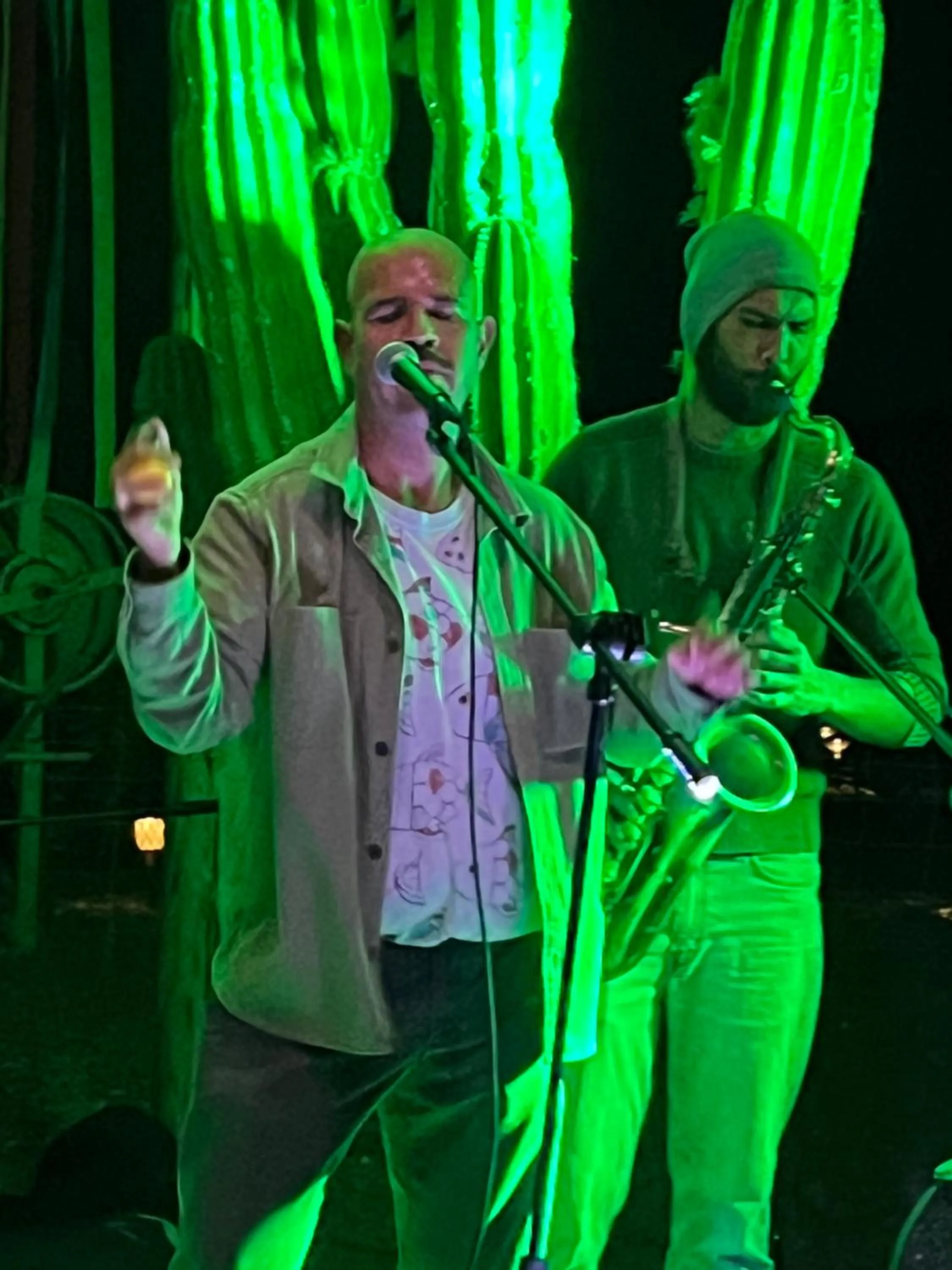 Restaurant/places to eat in EXPERIENCE