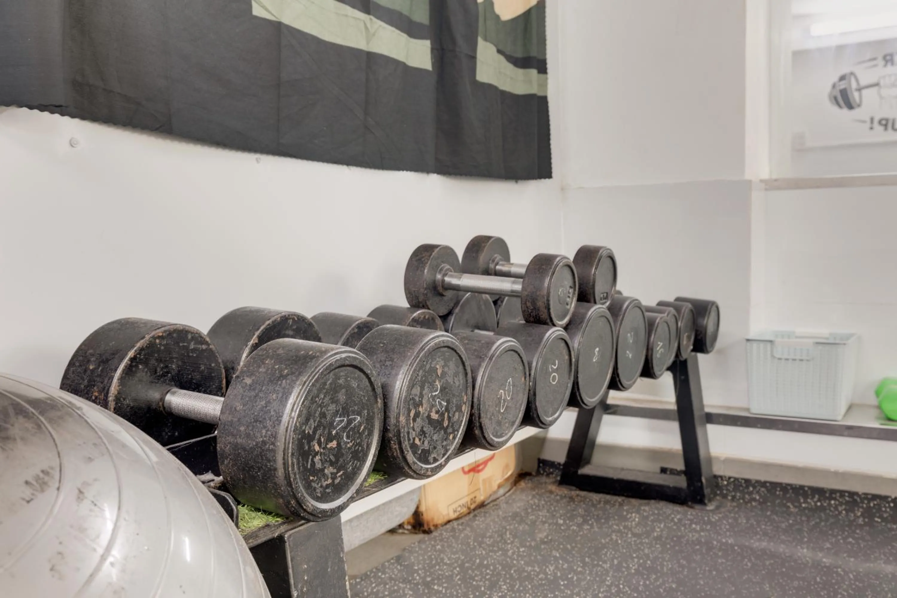 Fitness centre/facilities in Saigon Authentic Hostel - Local Vibes, City Tours, Cooking Dinner, Evening Streetfood, Free Menu Breakfast, Gym & Rooftop