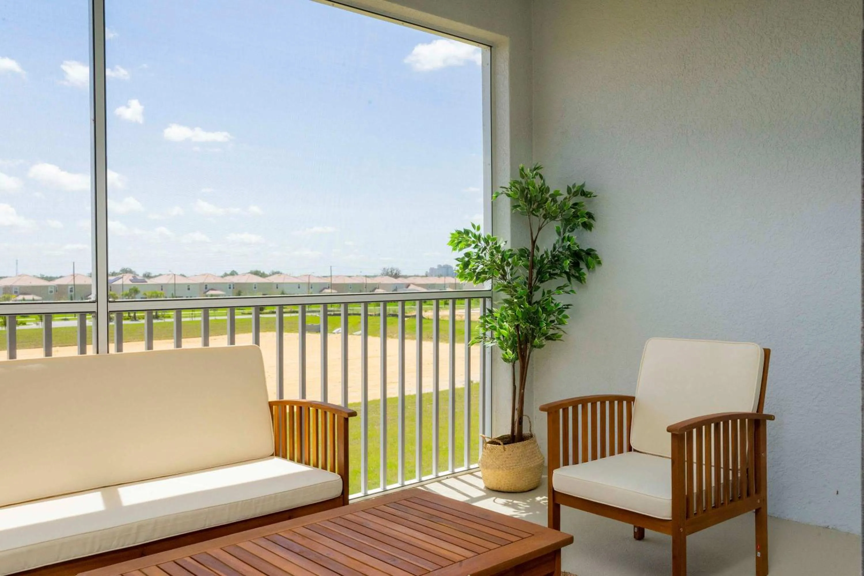 Family Friendly 3Bd Close to Disney @Champions Gate 991