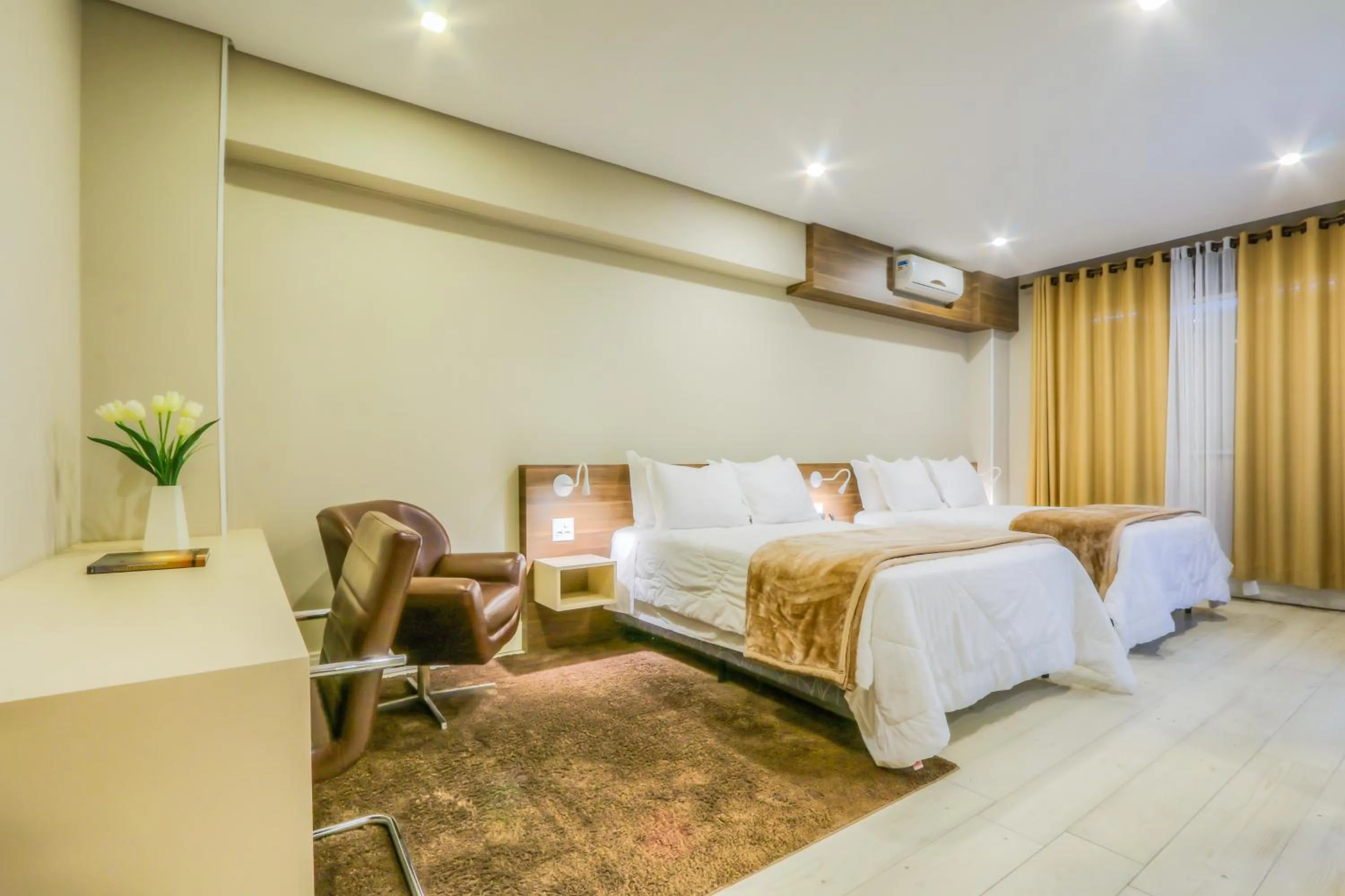 Photo of the whole room, Bed in Tri Hotel Lajeado