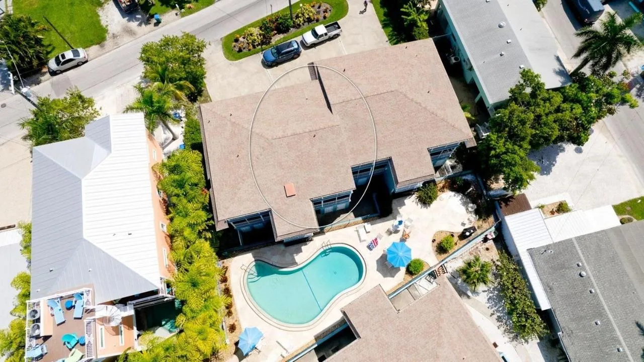 Swimming pool in Coastal Cheer