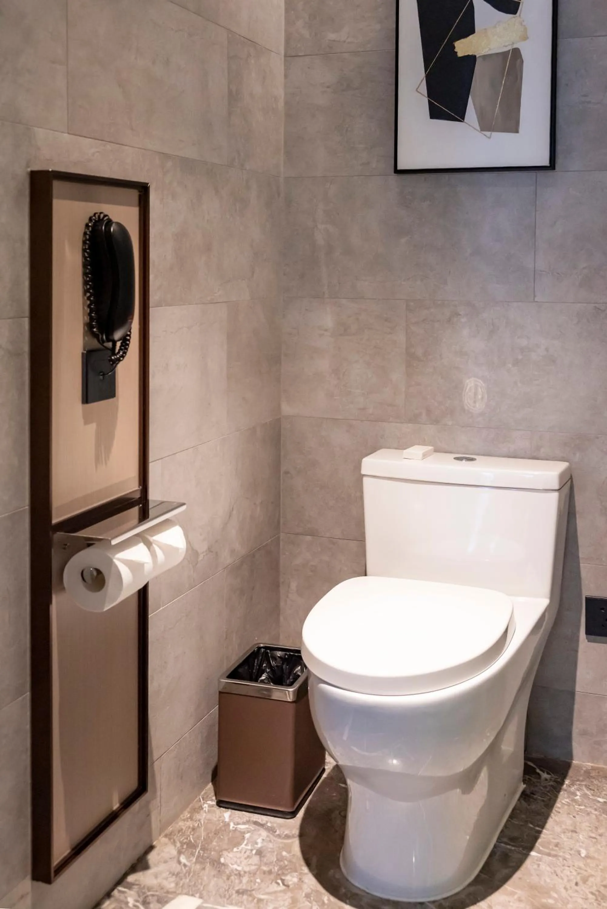 Toilet in Guangzhou Pazhou LN DongFang Hotel