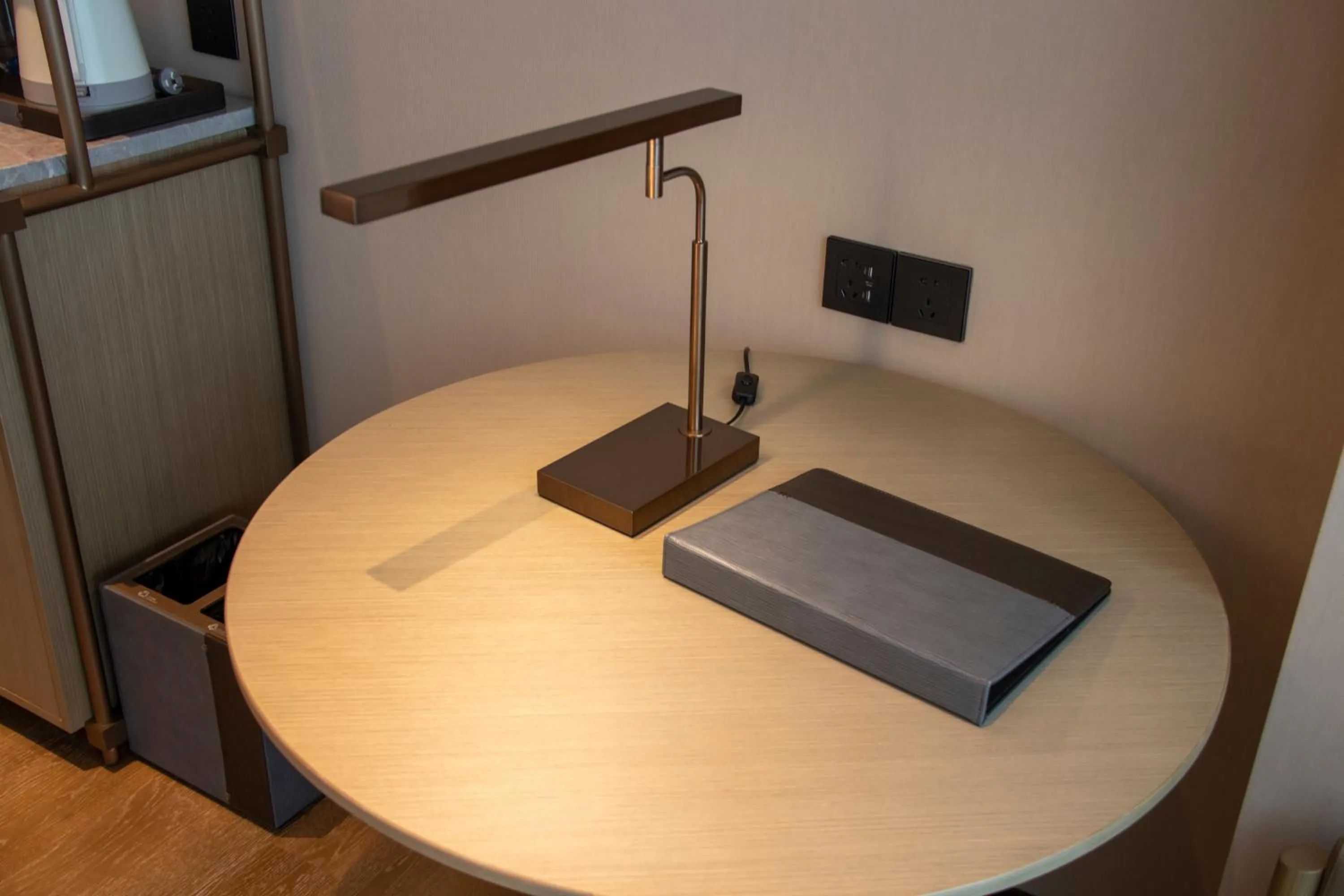 hair dresser in Guangzhou Pazhou LN DongFang Hotel