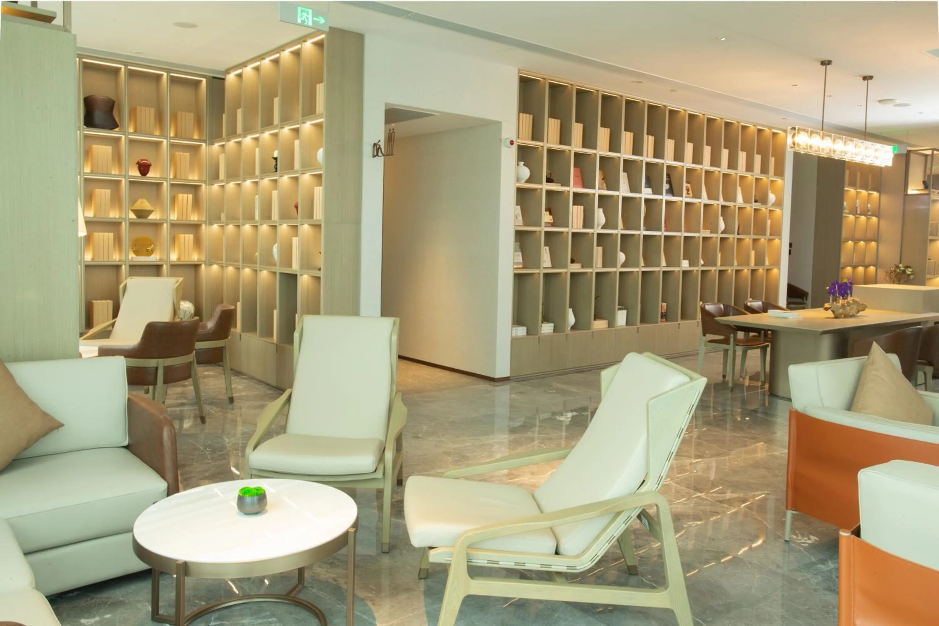 Seating area in Guangzhou Pazhou LN DongFang Hotel