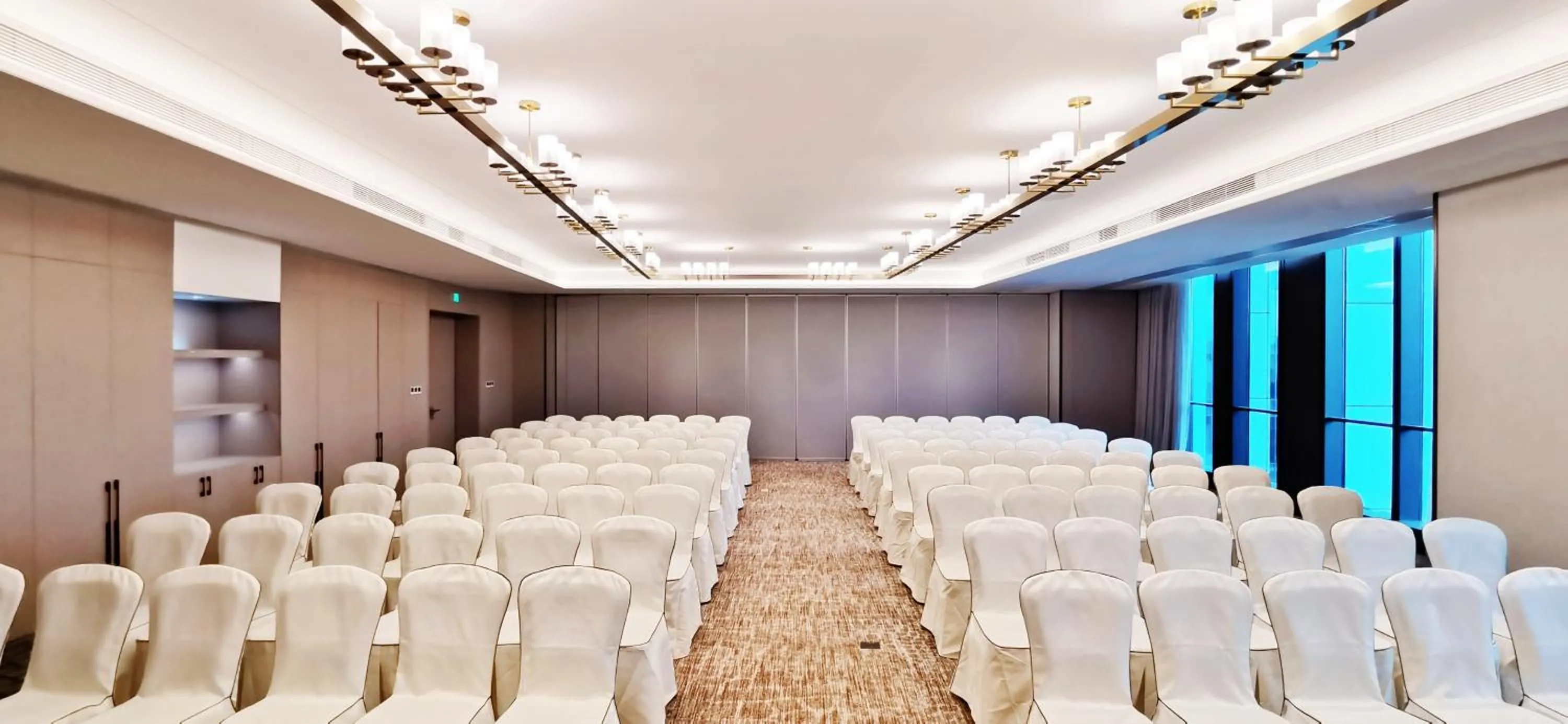 Meeting/conference room in Guangzhou Pazhou LN DongFang Hotel
