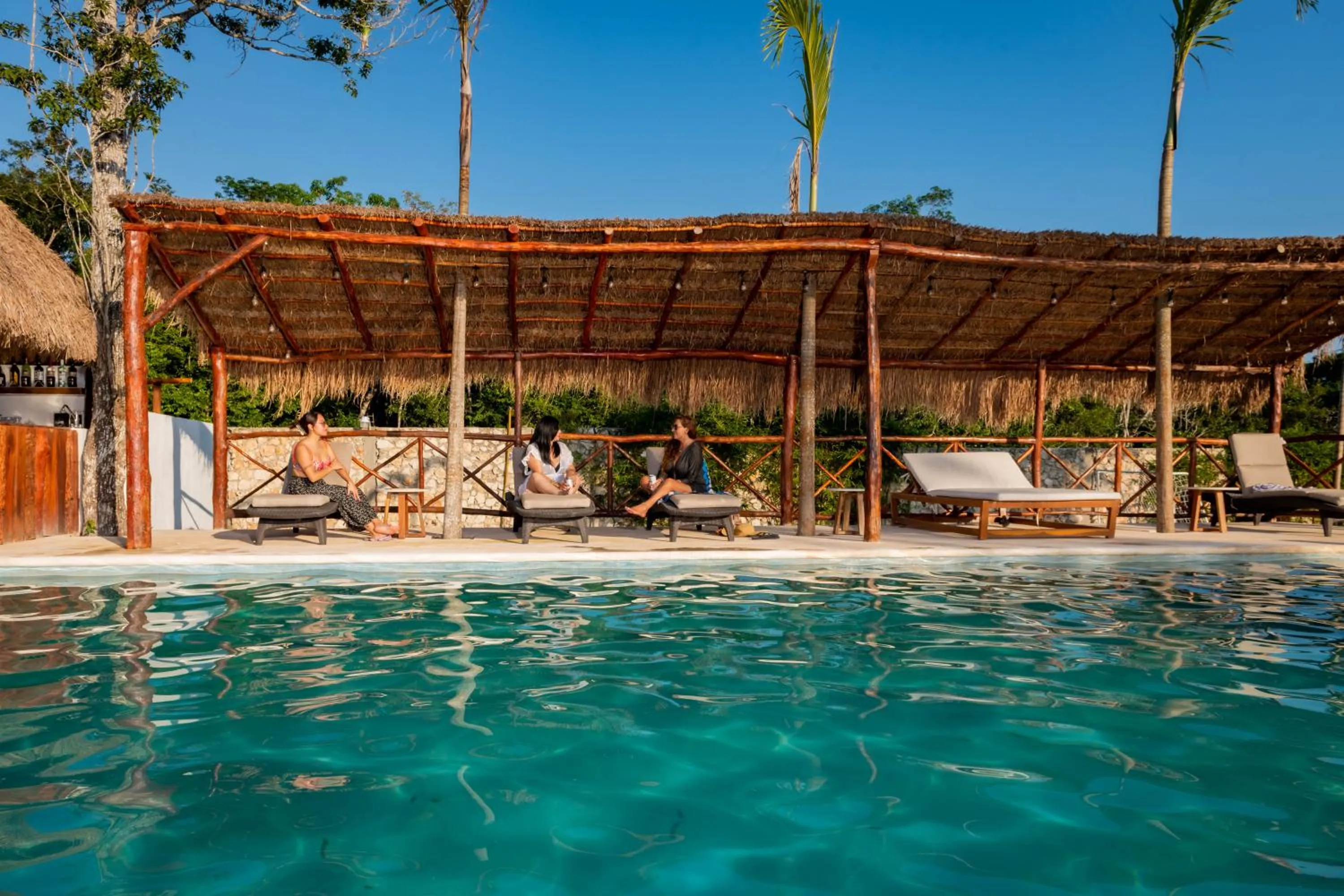 Restaurant/places to eat in Xakluum Eco Glampings