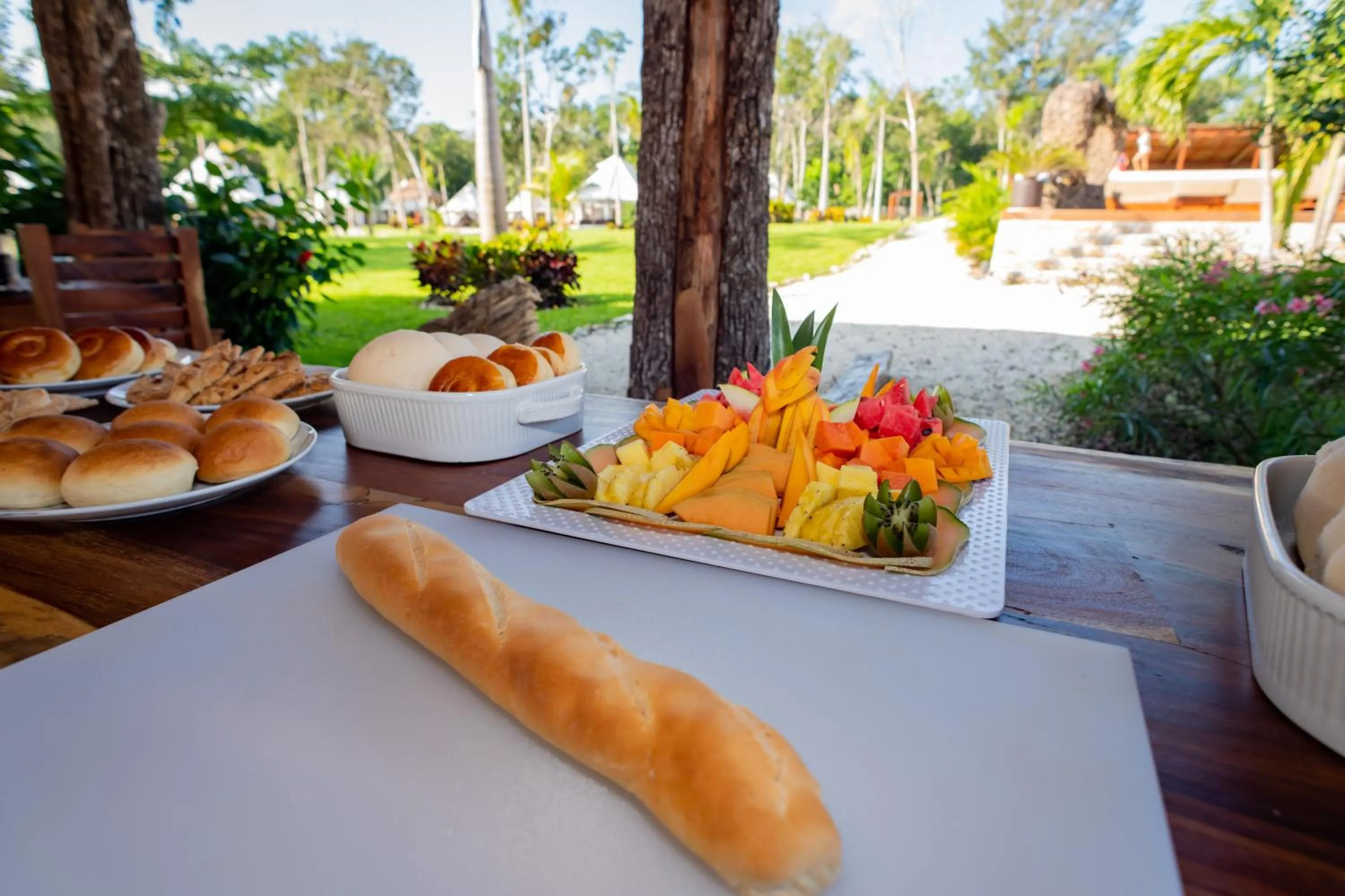 Restaurant/places to eat in Xakluum Eco Glampings