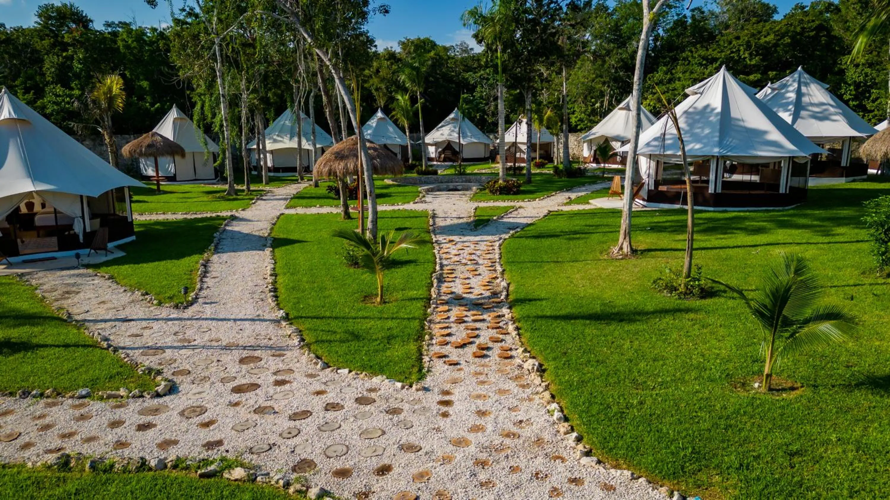 Day in Xakluum Eco Glampings