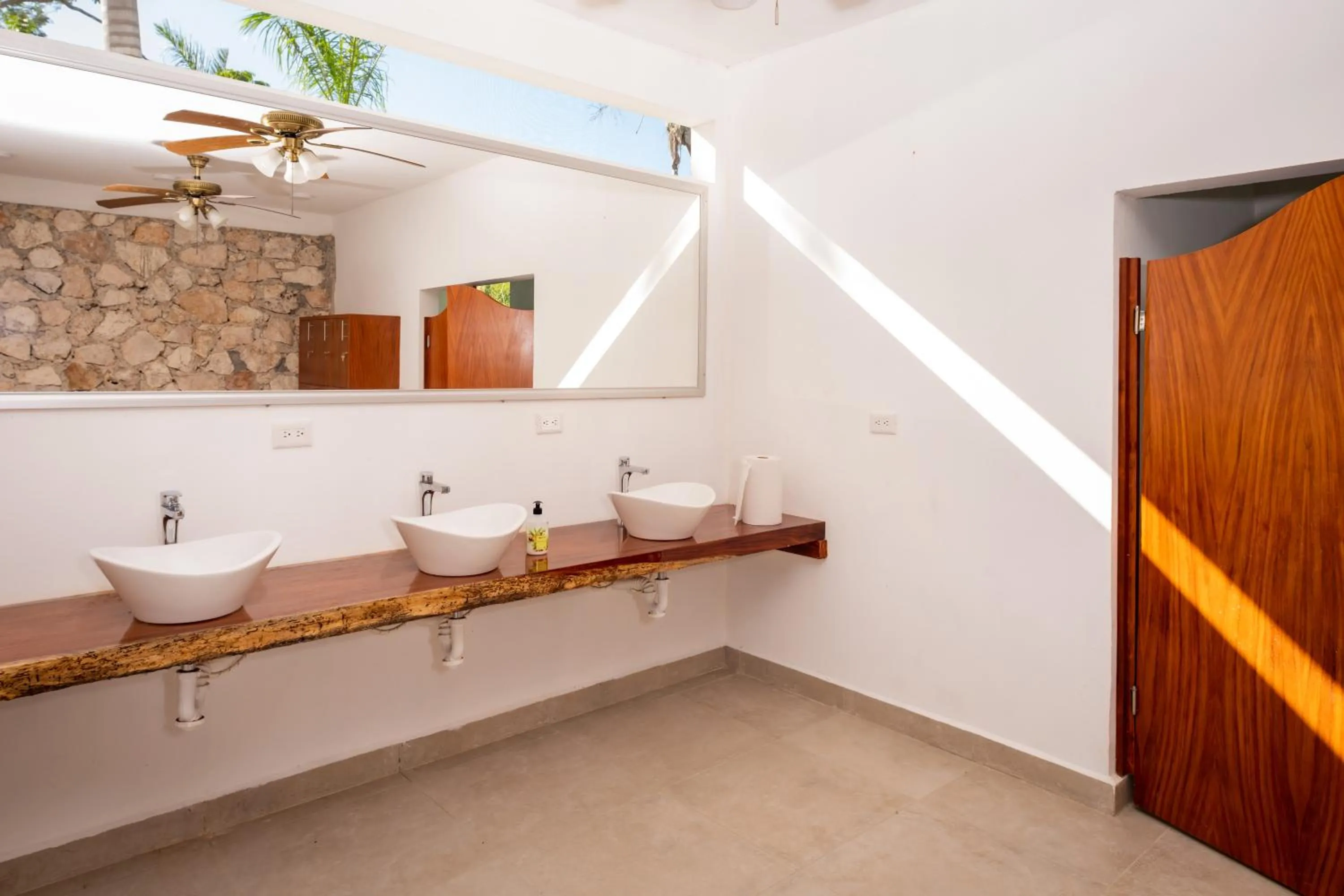 Public Bath in Xakluum Eco Glampings