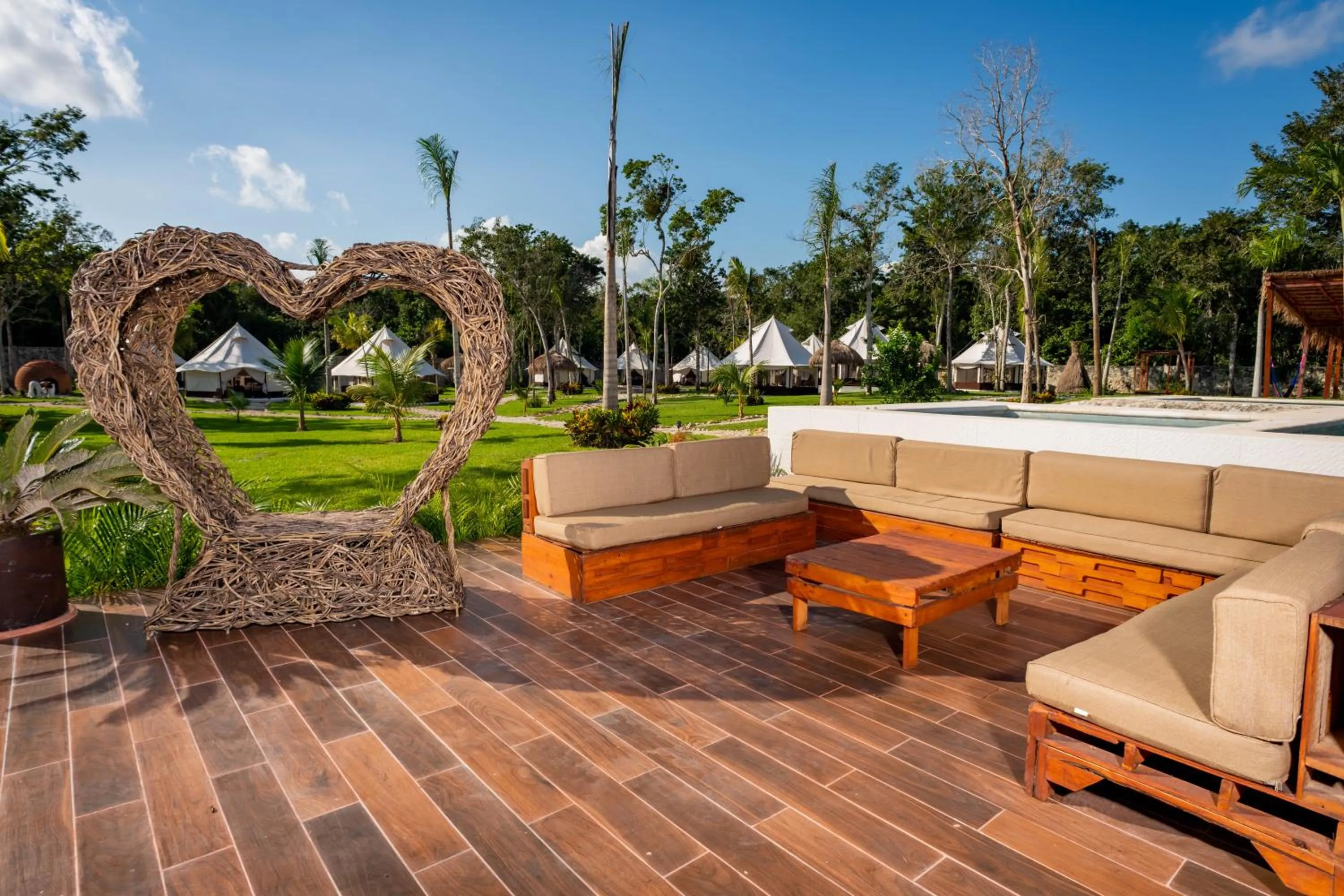 Day in Xakluum Eco Glampings