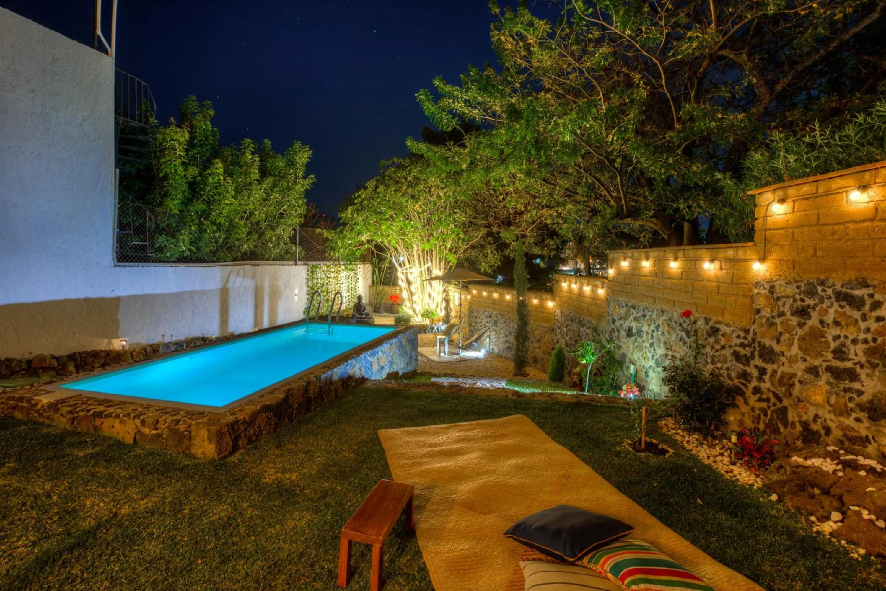 Night in Casa Ehua Hotel Galería