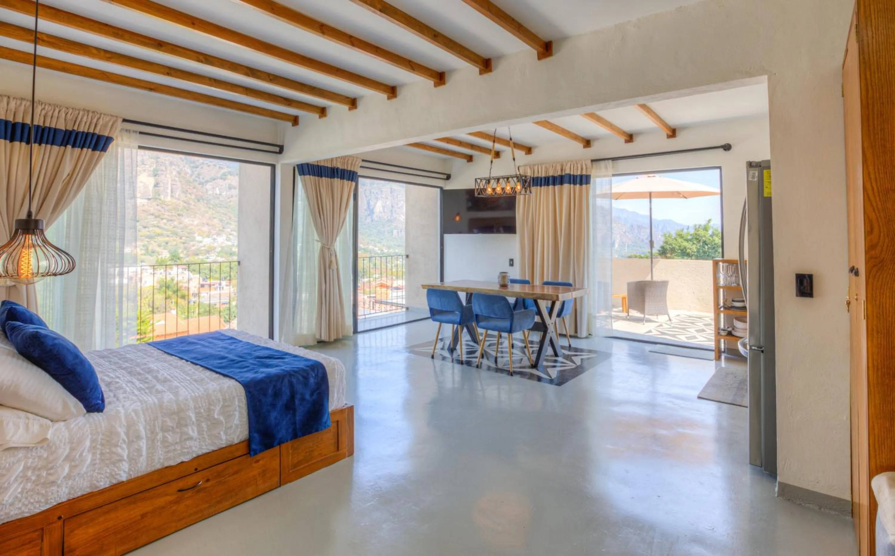 Balcony/Terrace, Bed in Casa Ehua Hotel Galería